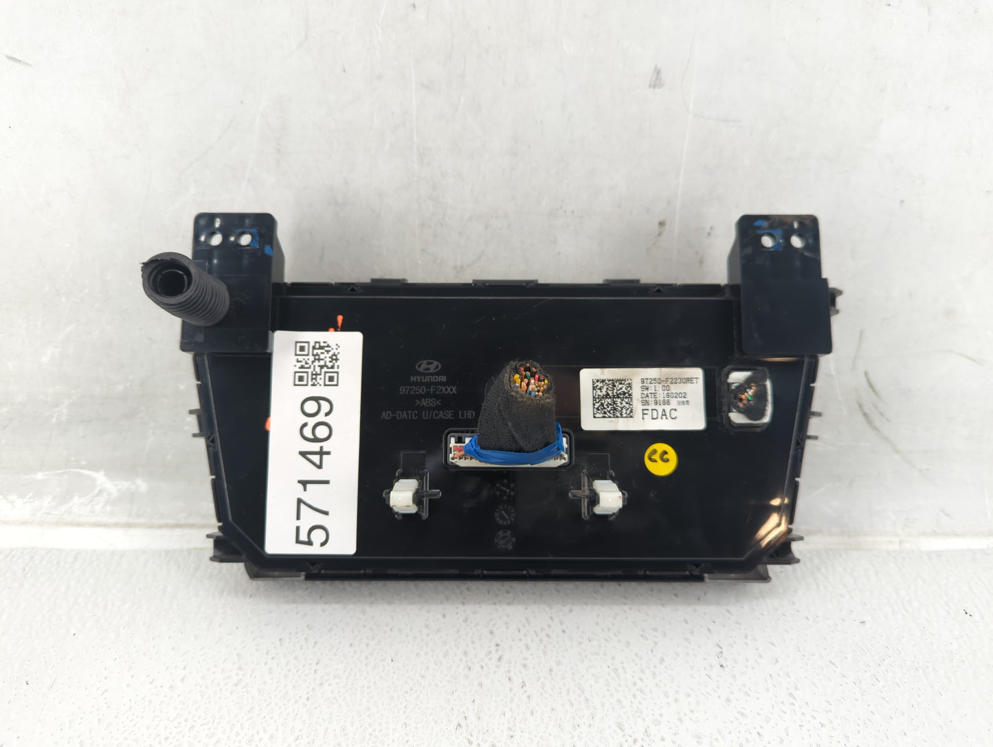 2017-2018 Hyundai Elantra Climate Control Module Temperature AC/Heater Replacement P/N:97250-F2230RET Fits Fits 2017 2018 OE