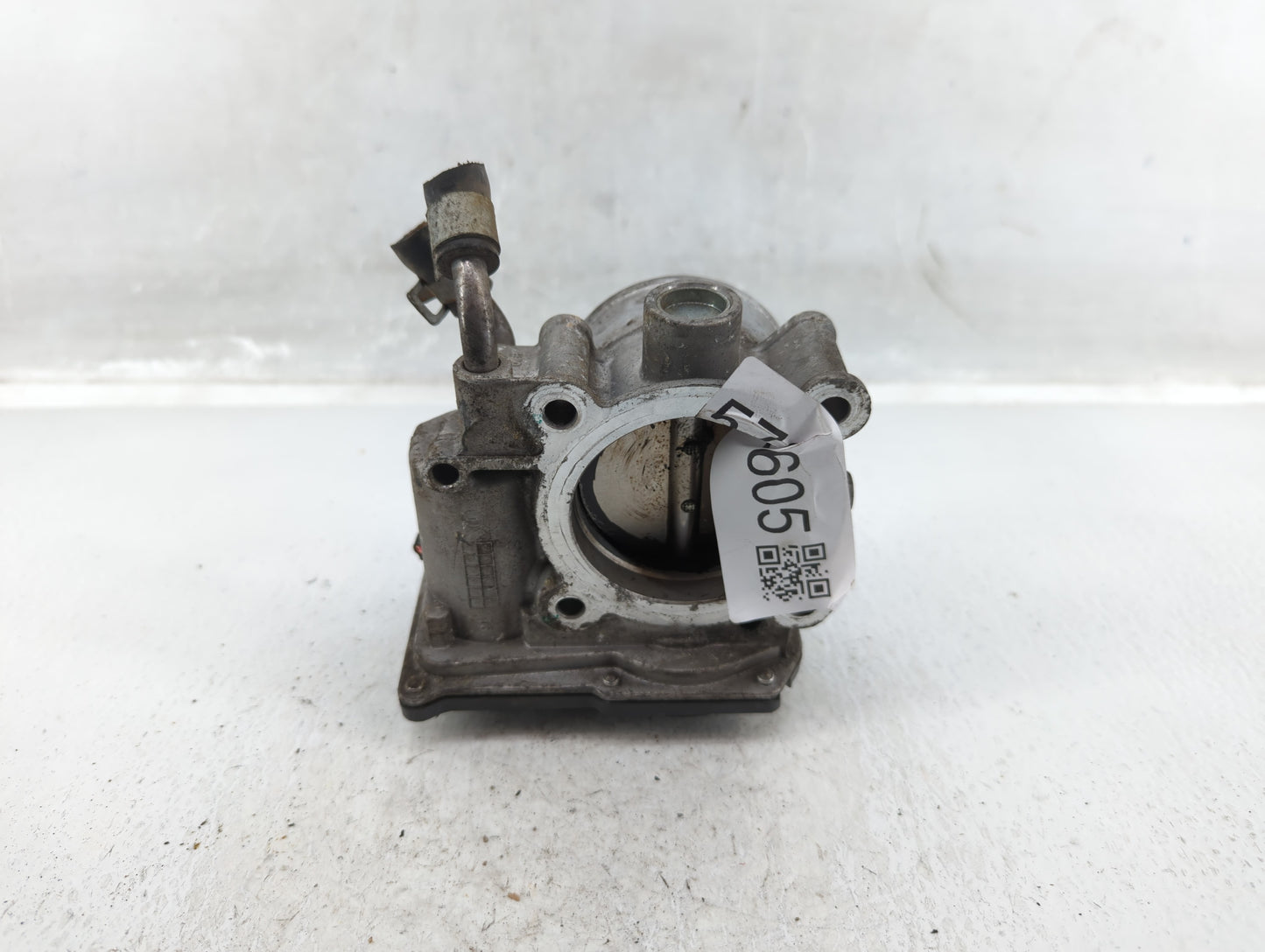 2011-2020 Hyundai Elantra Throttle Body P/N:35100-2E000 Fits Fits 2011 2012 2013 2014 2015 2016 2017 2018 2019 2020 2021 OEM