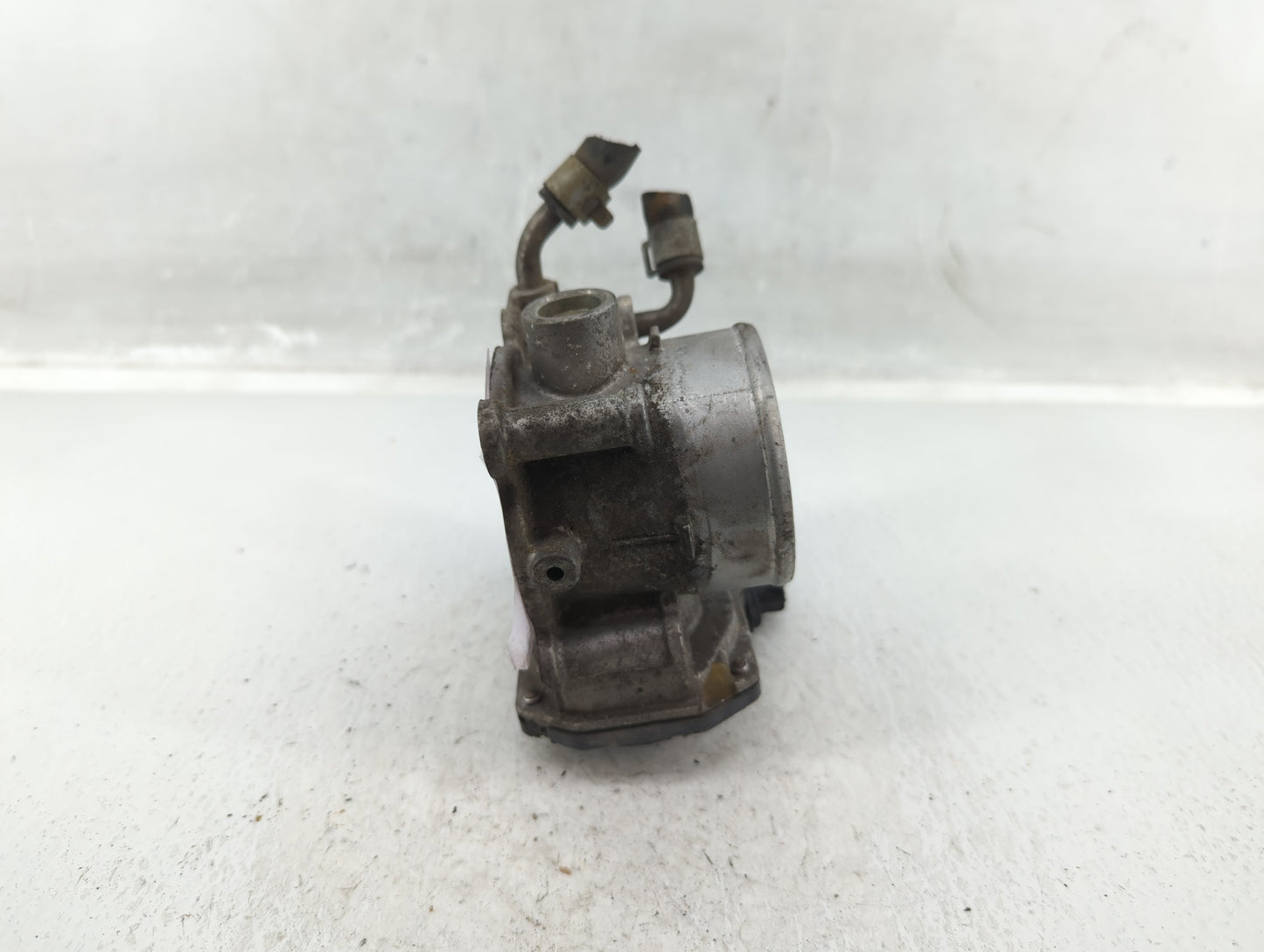 2011-2020 Hyundai Elantra Throttle Body P/N:35100-2E000 Fits Fits 2011 2012 2013 2014 2015 2016 2017 2018 2019 2020 2021 OEM