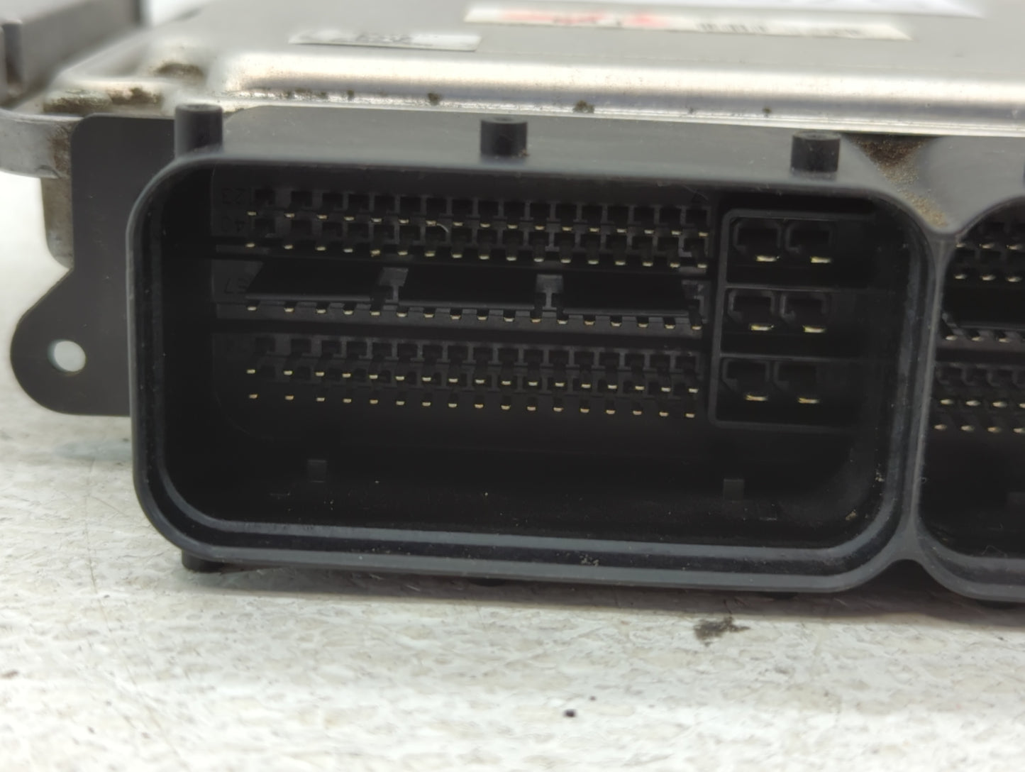 2016-2017 Hyundai Elantra PCM Engine Control Computer ECU ECM PCU OEM P/N:39133-2EGB1 Fits Fits 2016 2017 OEM Used Auto Part