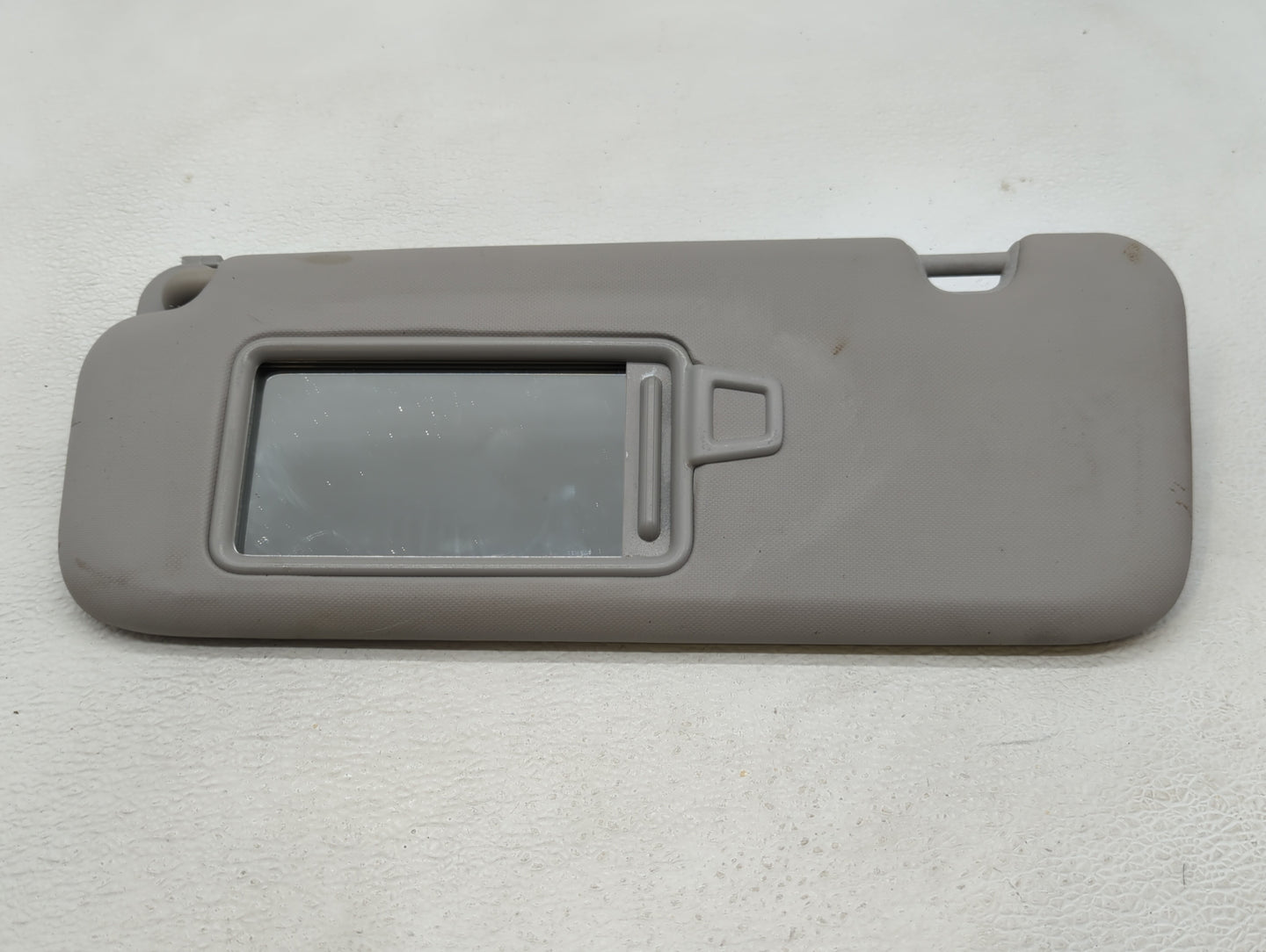 2017-2020 Hyundai Elantra Sun Visor Shade Replacement Passenger Right Mirror Fits Fits 2017 2018 2019 2020 OEM Used Auto Par