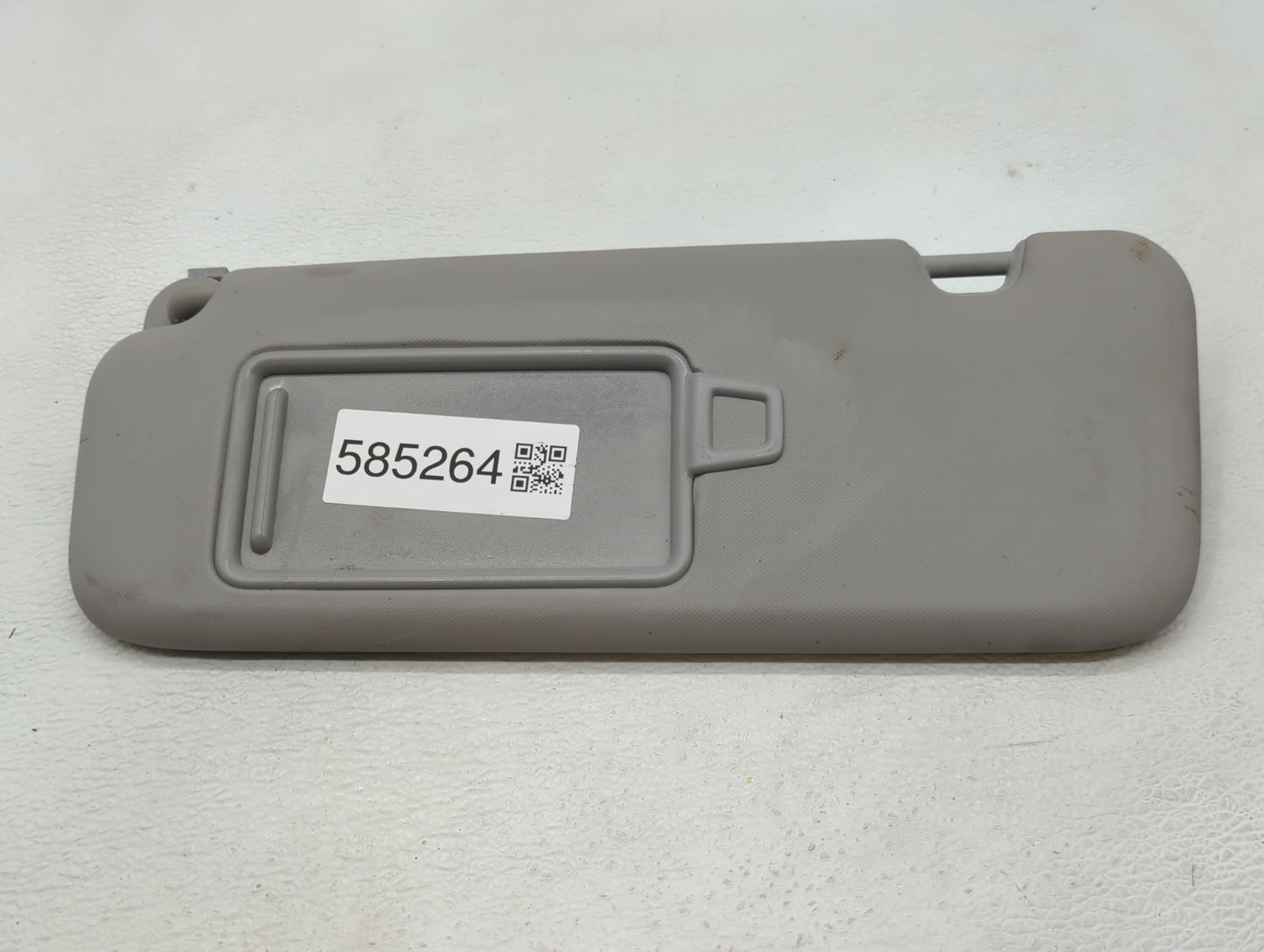2017-2020 Hyundai Elantra Sun Visor Shade Replacement Passenger Right Mirror Fits Fits 2017 2018 2019 2020 OEM Used Auto Par