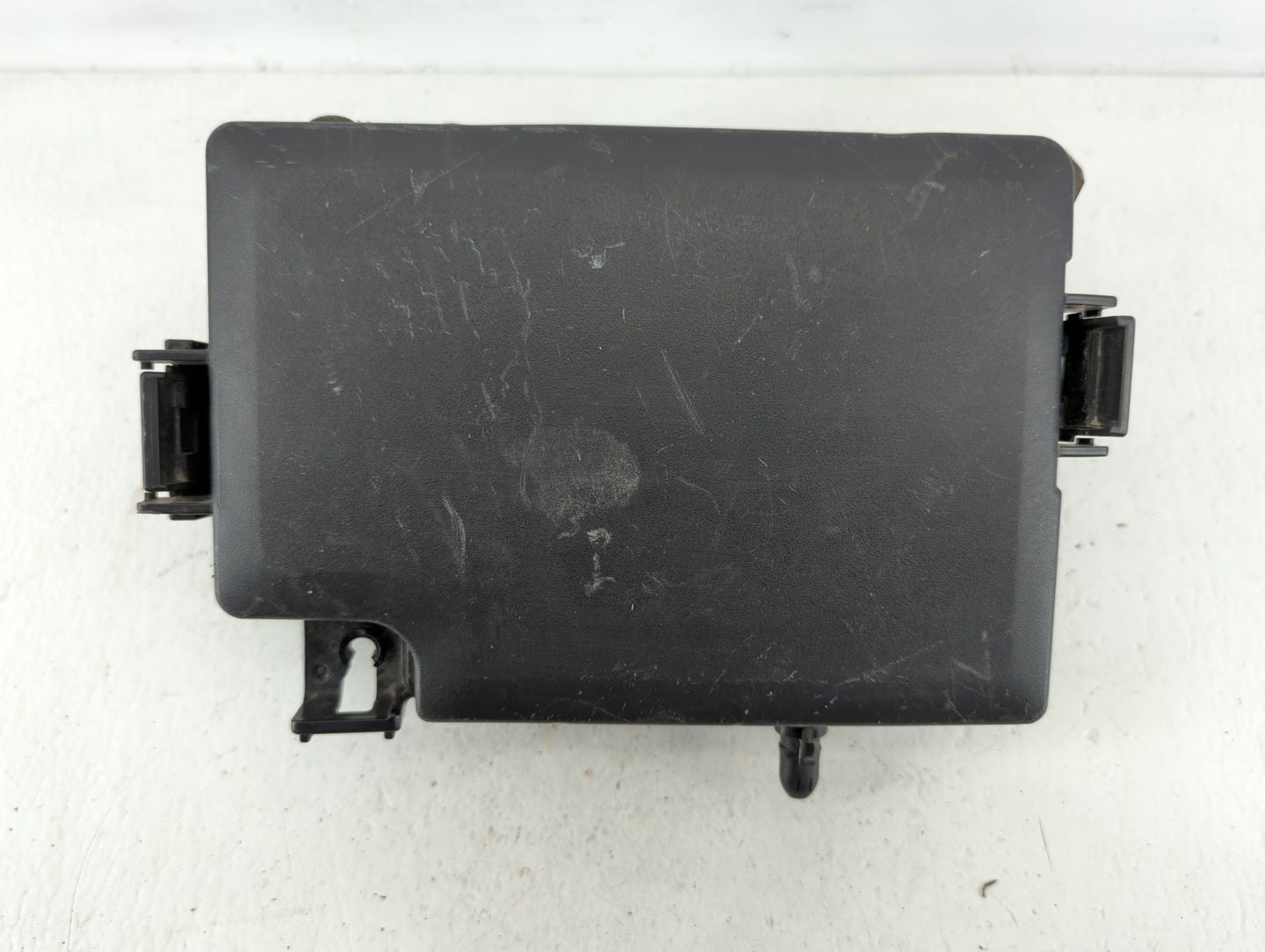 2017 Hyundai Elantra Fusebox Fuse Box Panel Relay Module P/N:91956-F2020 Fits OEM Used Auto Parts - Oemusedautoparts1.com