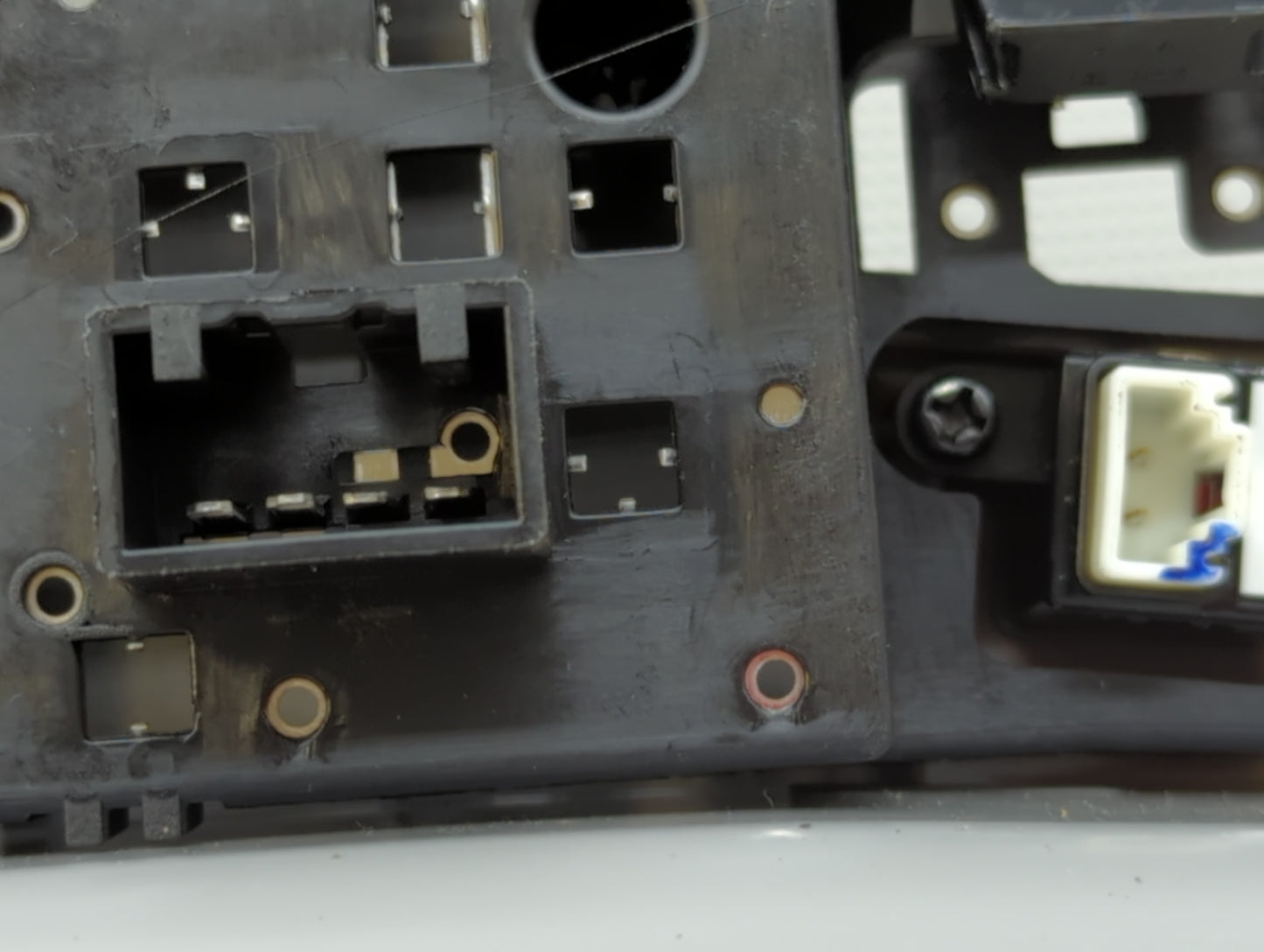 2017 Hyundai Elantra Overhead Roof Console - Oemusedautoparts1.com