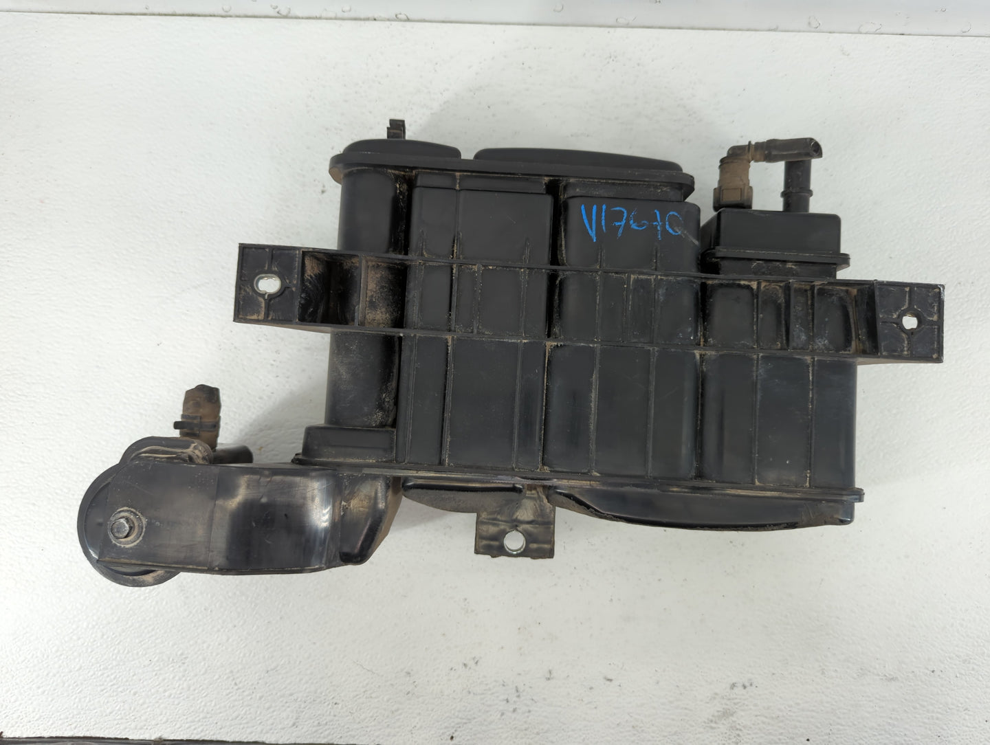 2017 Hyundai Elantra Fuel Vapor Charcoal Canister 590696 - Oemusedautoparts1.com
