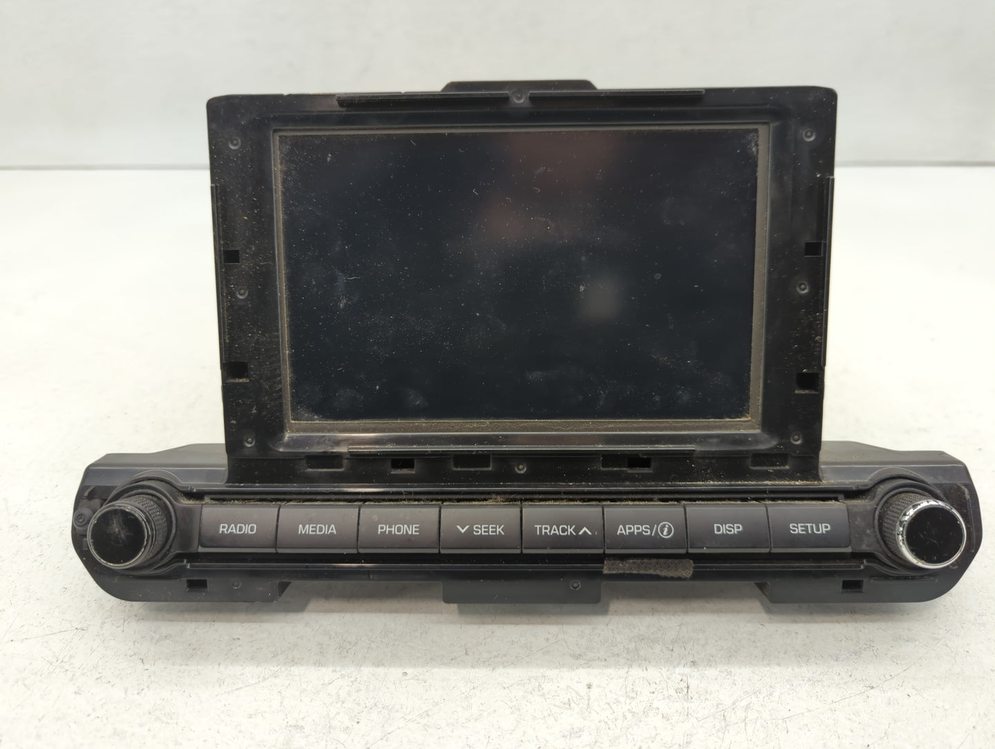 2017-2018 Hyundai Elantra Am Fm Cd Player Radio Receiver - Oemusedautoparts1.com
