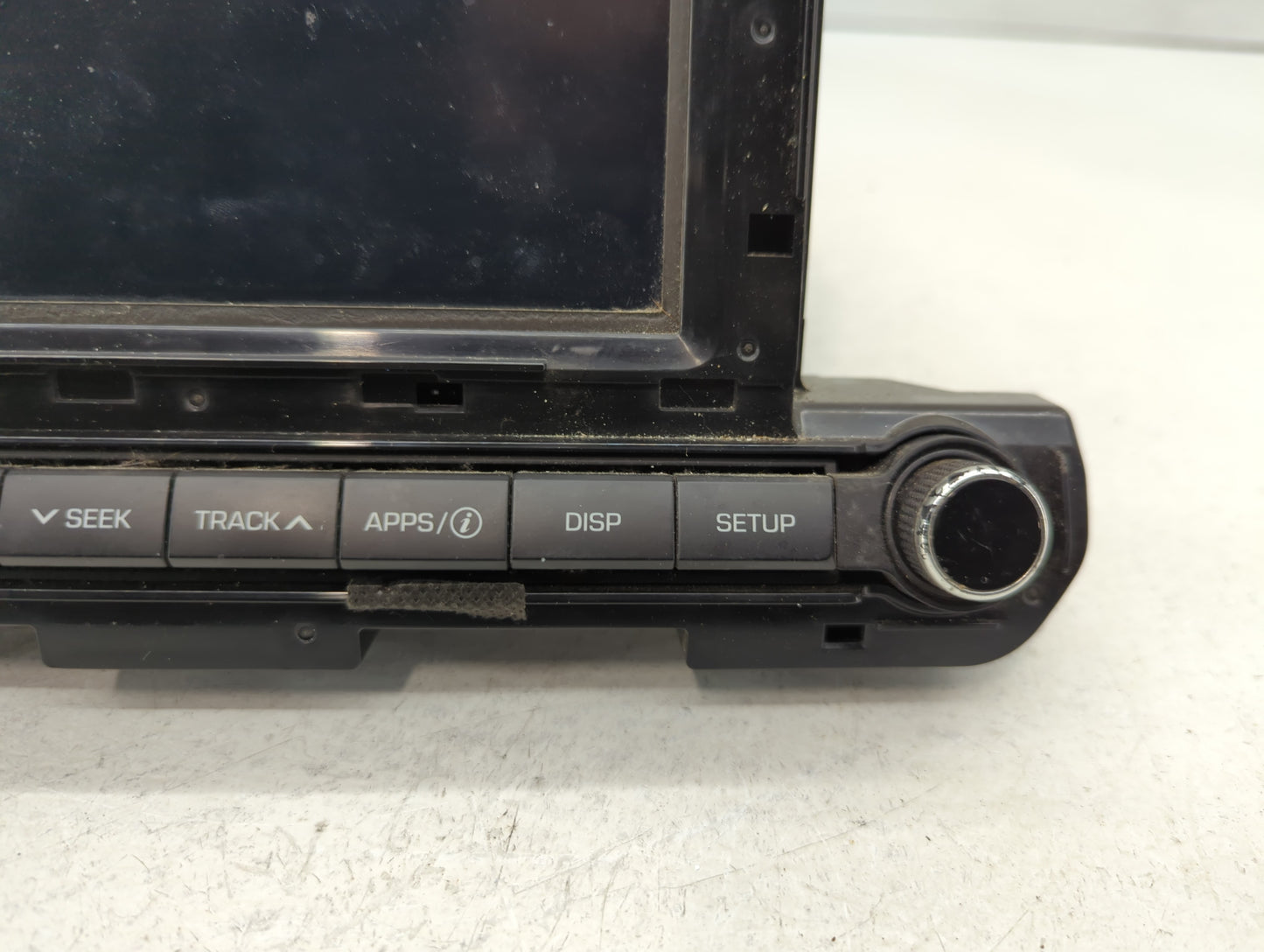 2017-2018 Hyundai Elantra Am Fm Cd Player Radio Receiver - Oemusedautoparts1.com