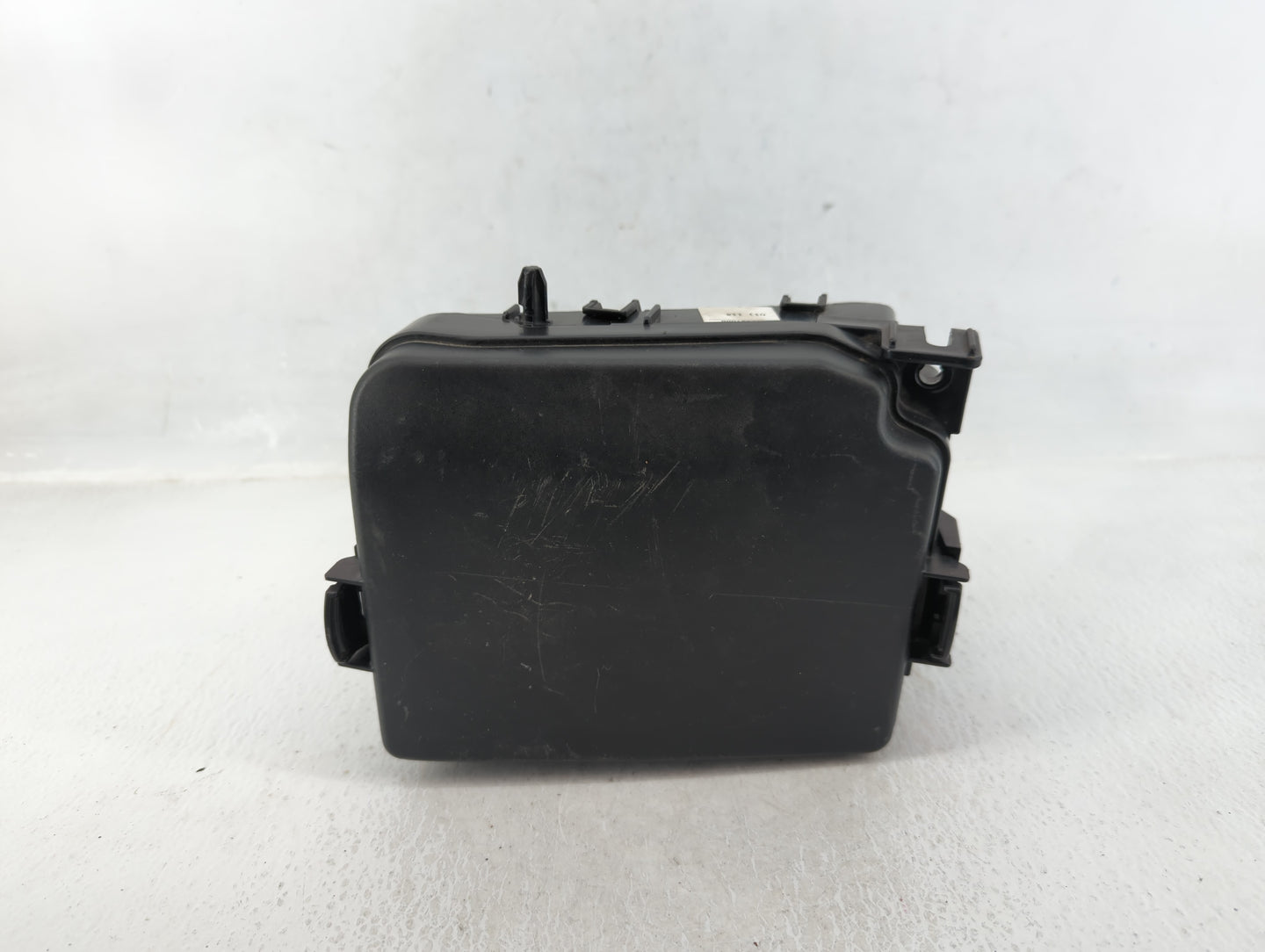 2016-2017 Hyundai Elantra Fusebox Fuse Box Panel Relay Module P/N:91950-F2020 Fits Fits 2016 2017 OEM Used Auto Parts - Oemu