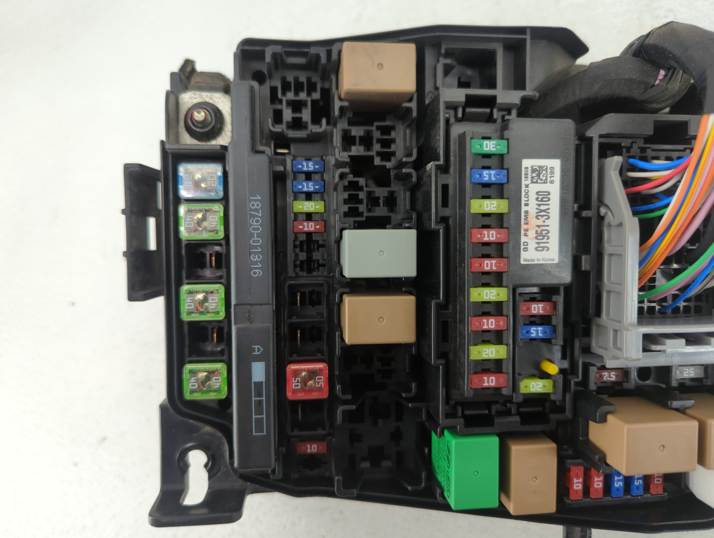 2016-2017 Hyundai Elantra Fusebox Fuse Box Panel Relay Module P/N:91248 A5400B Fits Fits 2016 2017 OEM Used Auto Parts - Oem
