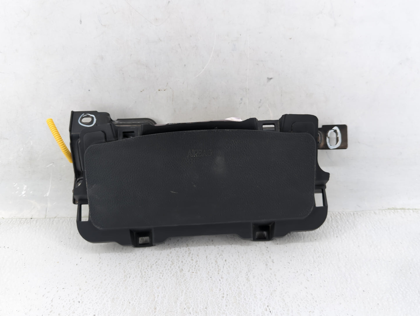 Hyundai Elantra Air Bag Driver Left Steering Wheel Mounted - Oemusedautoparts1.com