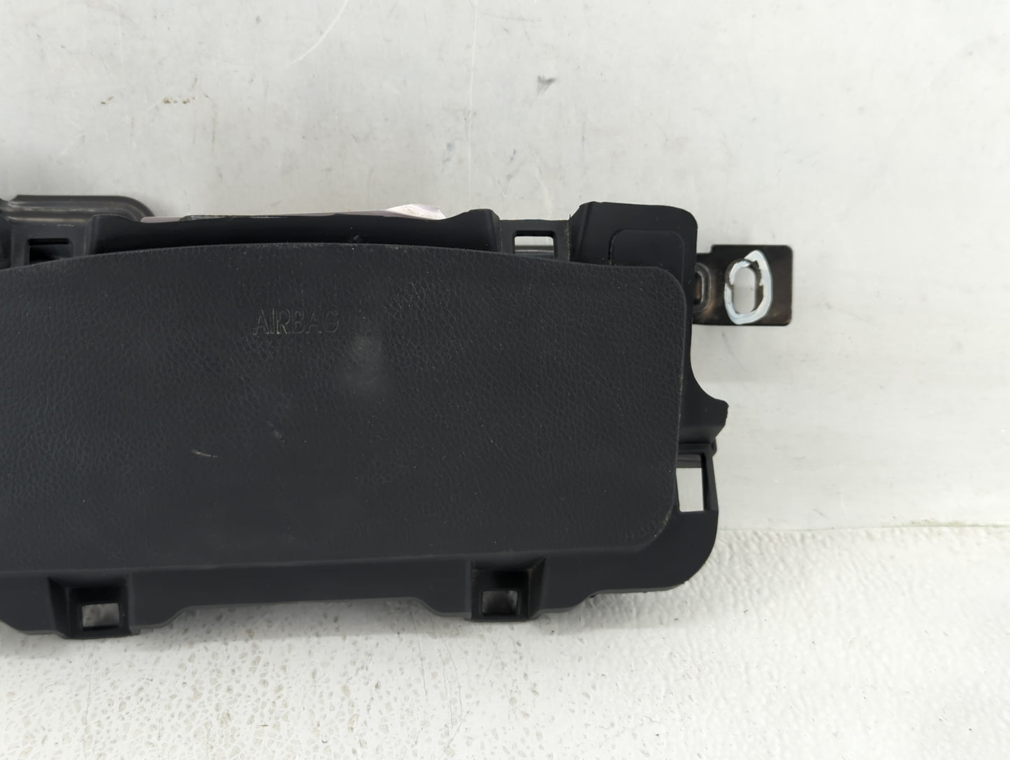 Hyundai Elantra Air Bag Driver Left Steering Wheel Mounted - Oemusedautoparts1.com