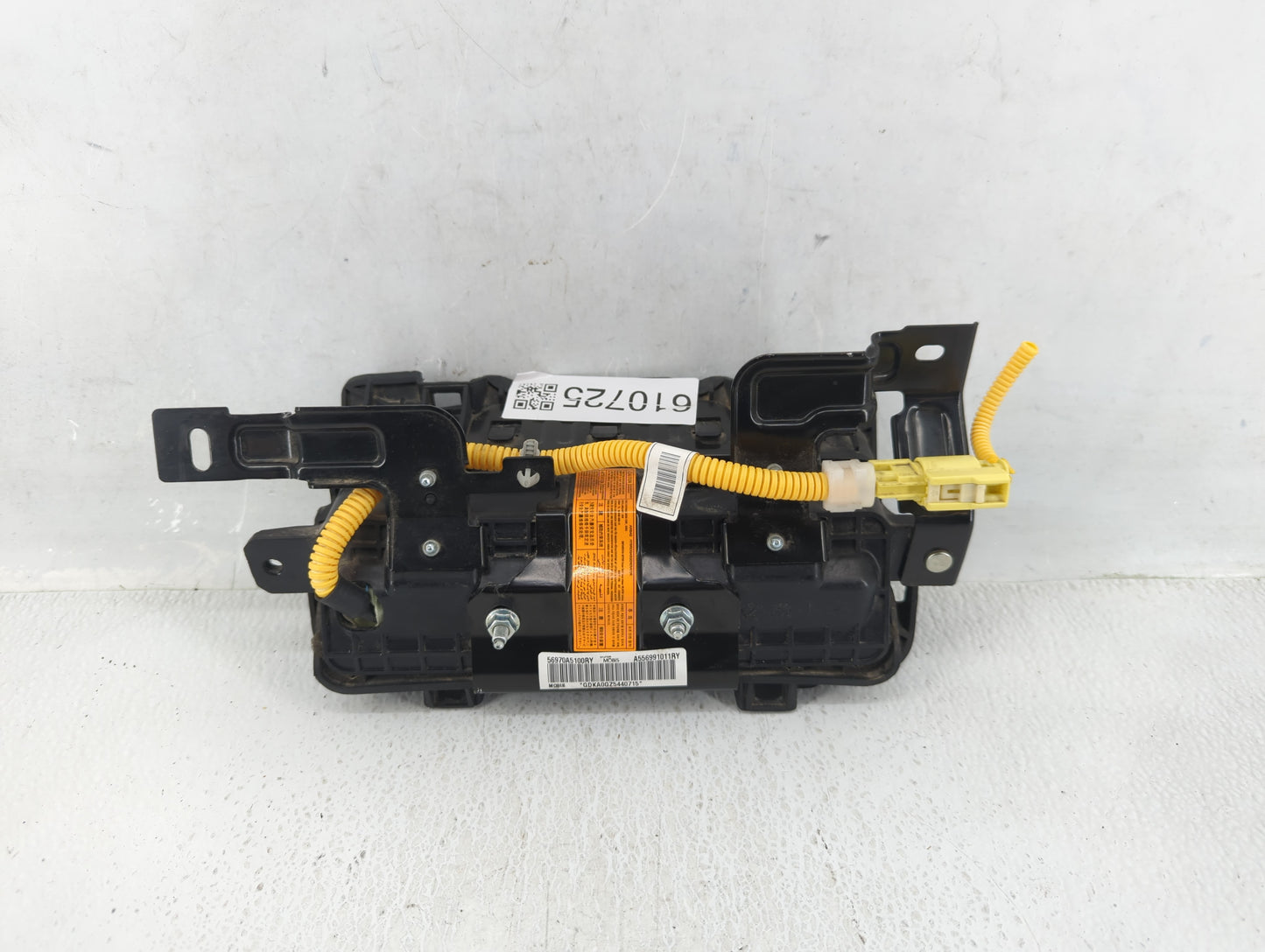 Hyundai Elantra Air Bag Driver Left Steering Wheel Mounted - Oemusedautoparts1.com