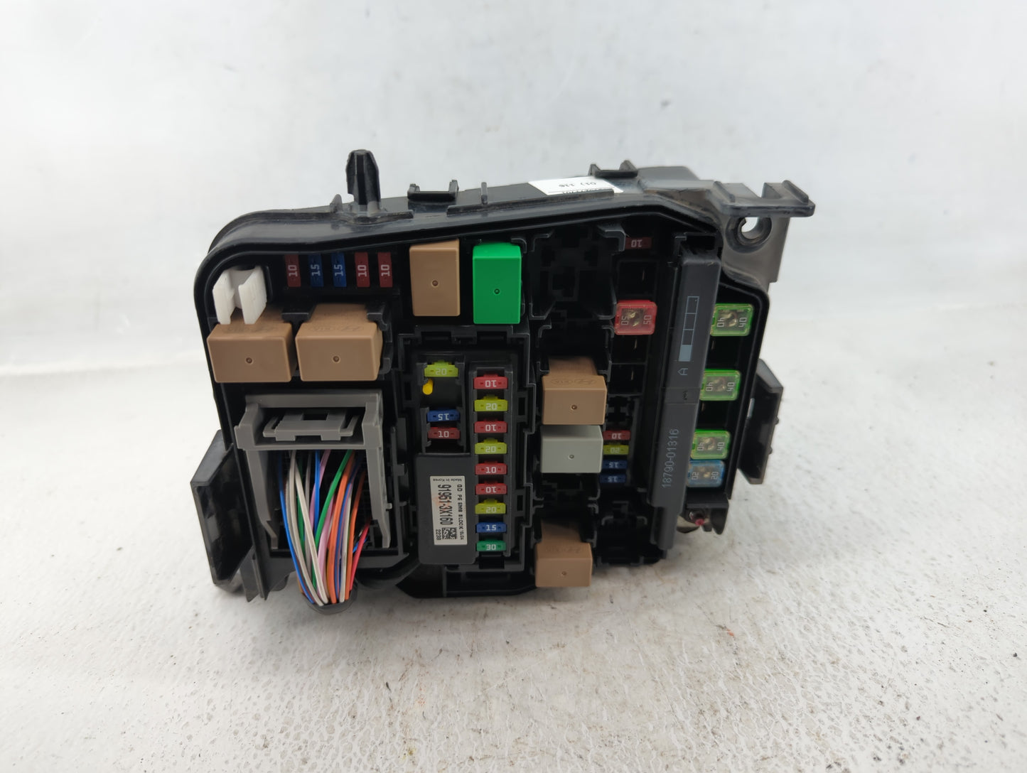 2016-2017 Hyundai Elantra Fusebox Fuse Box Panel Relay Module P/N:91248 A5400B Fits Fits 2016 2017 OEM Used Auto Parts - Oem