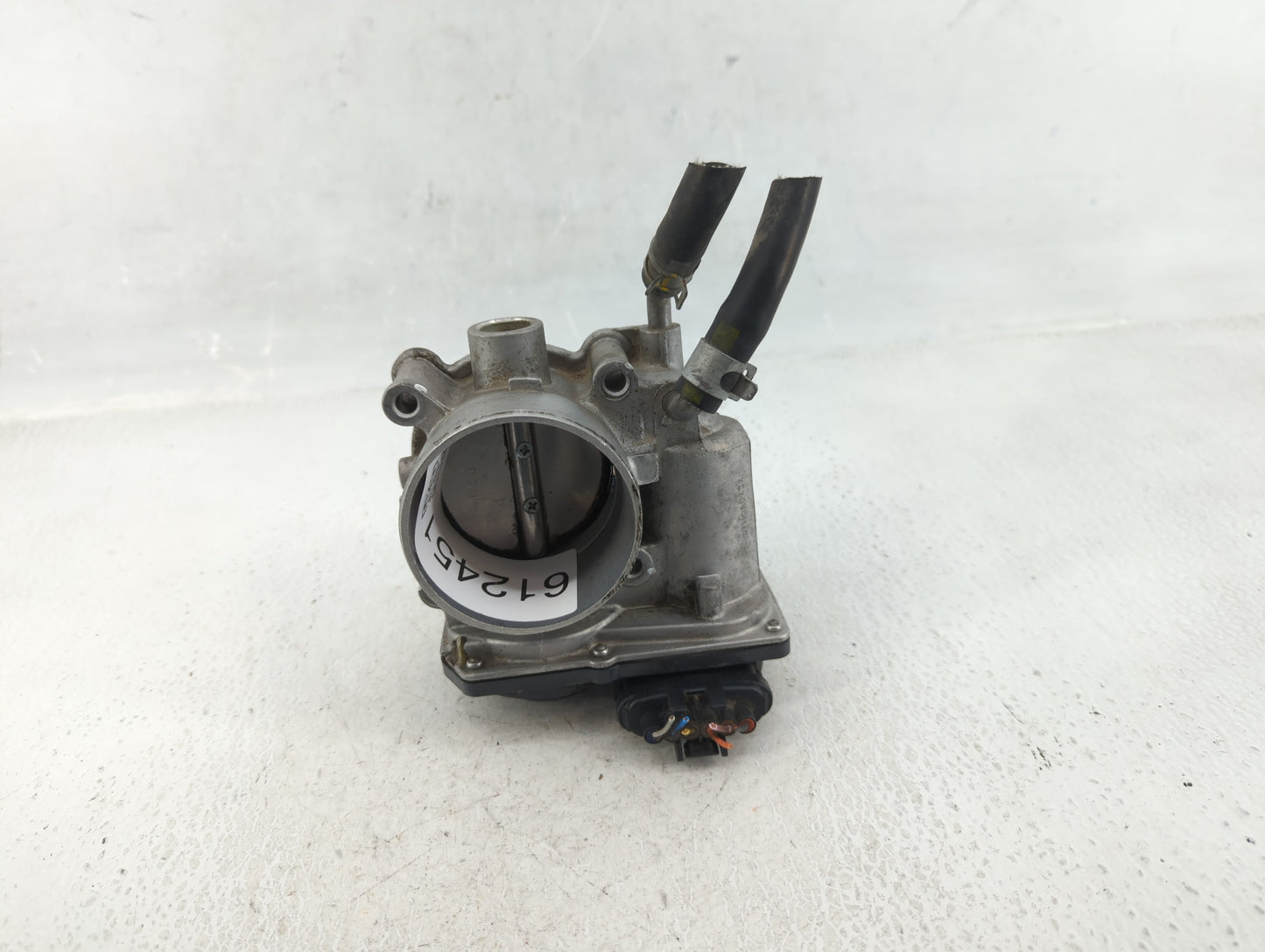 2011-2020 Hyundai Elantra Throttle Body P/N:35100-2E000 Fits Fits 2011 2012 2013 2014 2015 2016 2017 2018 2019 2020 2021 OEM
