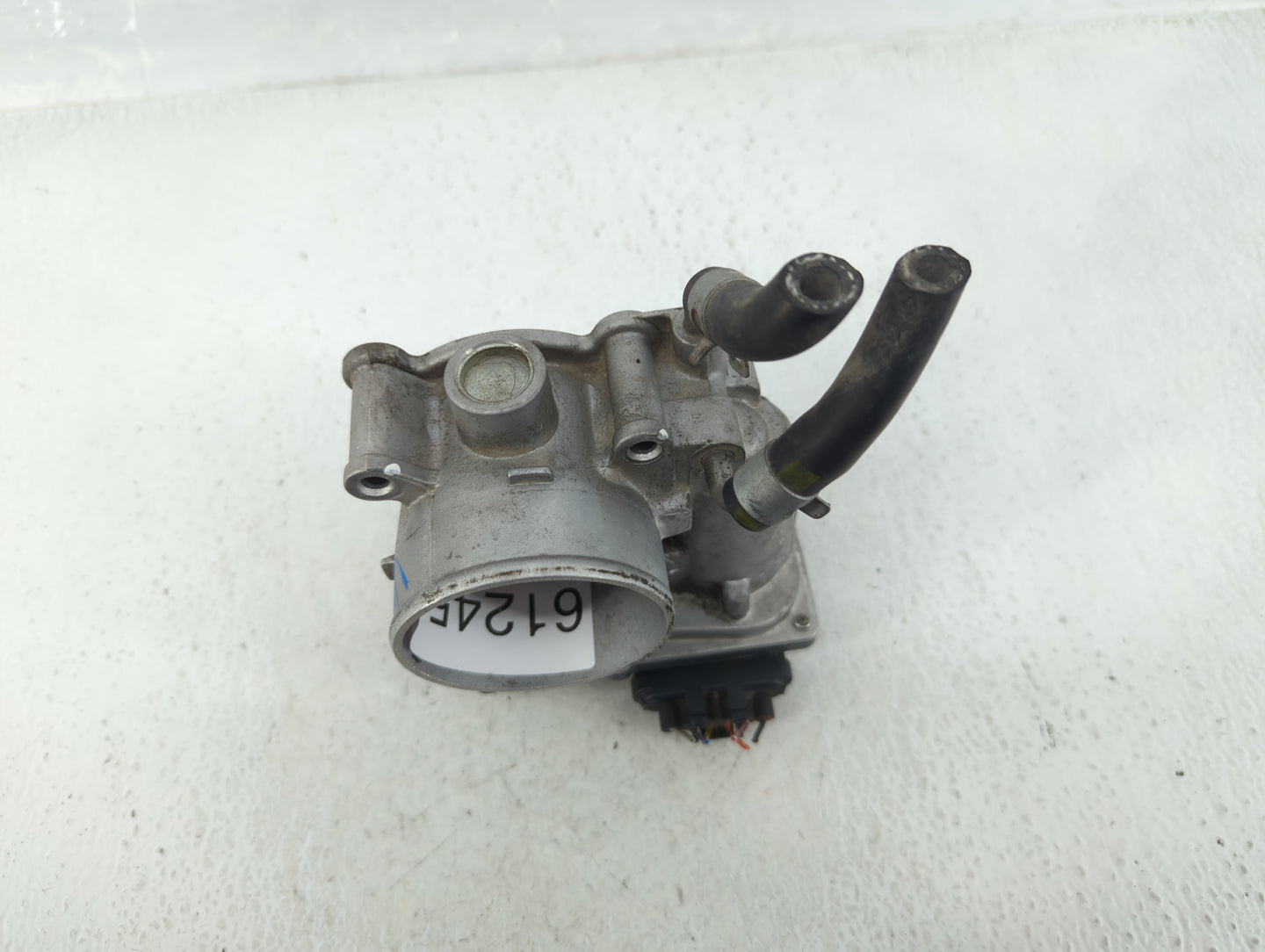 2011-2020 Hyundai Elantra Throttle Body P/N:35100-2E000 Fits Fits 2011 2012 2013 2014 2015 2016 2017 2018 2019 2020 2021 OEM