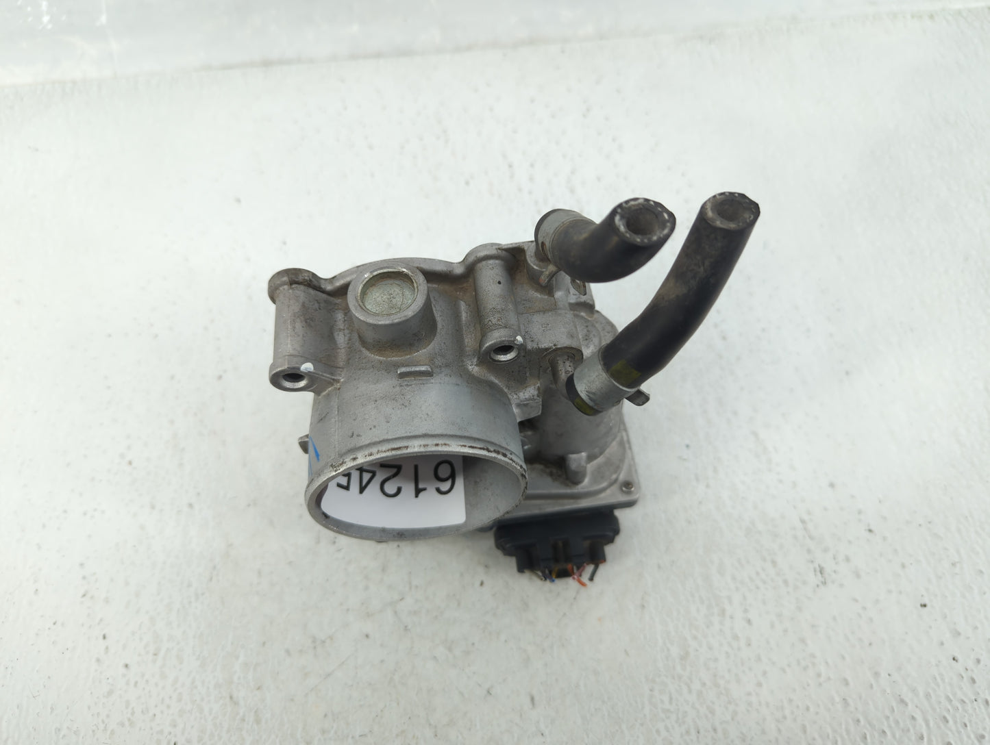 2011-2020 Hyundai Elantra Throttle Body P/N:35100-2E000 Fits Fits 2011 2012 2013 2014 2015 2016 2017 2018 2019 2020 2021 OEM