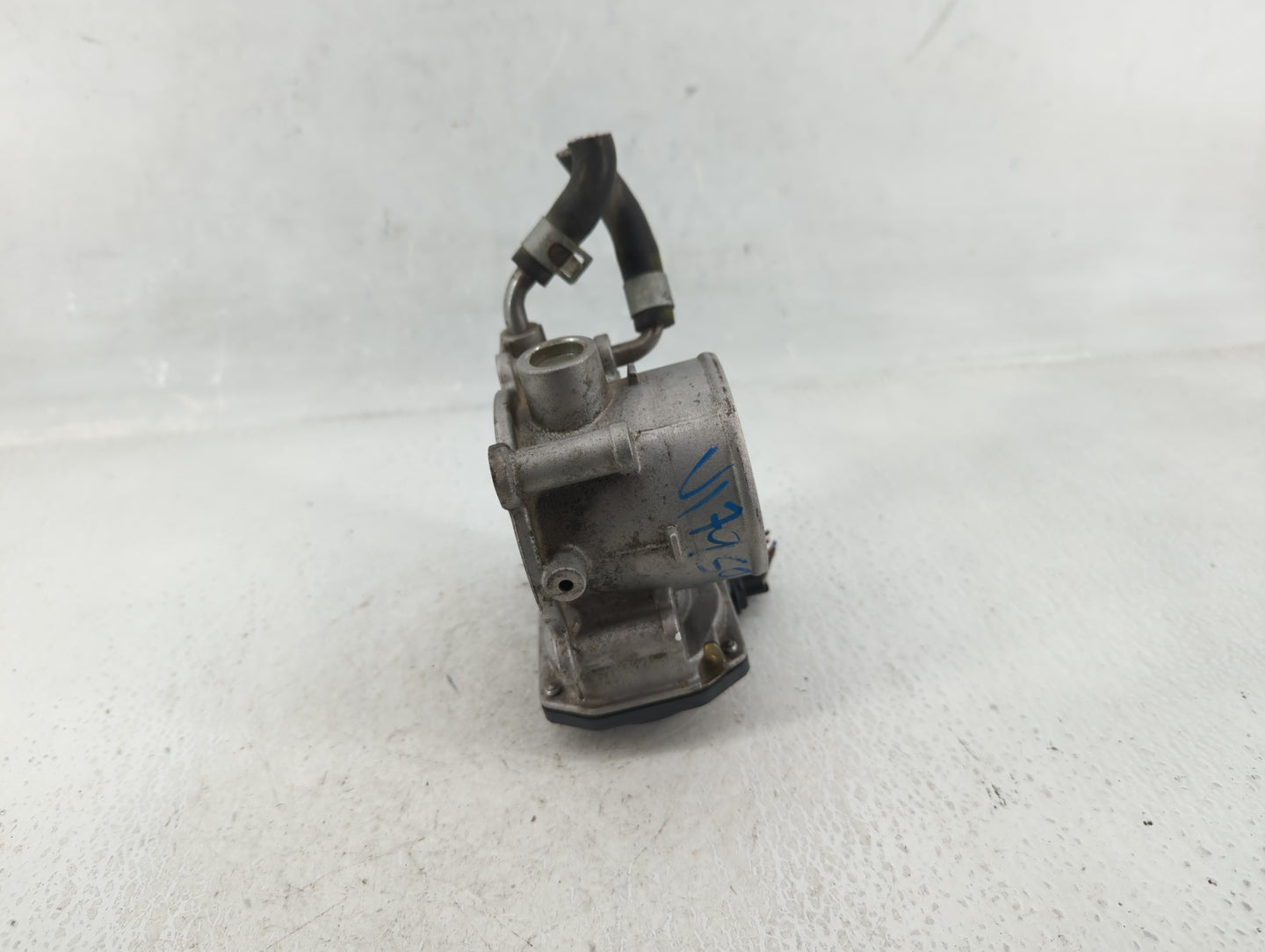 2011-2020 Hyundai Elantra Throttle Body P/N:35100-2E000 Fits Fits 2011 2012 2013 2014 2015 2016 2017 2018 2019 2020 2021 OEM
