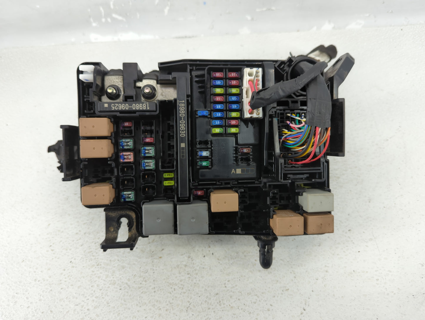 2017 Hyundai Elantra Fusebox Fuse Box Panel Relay Module P/N:91956-F2020 Fits OEM Used Auto Parts - Oemusedautoparts1.com