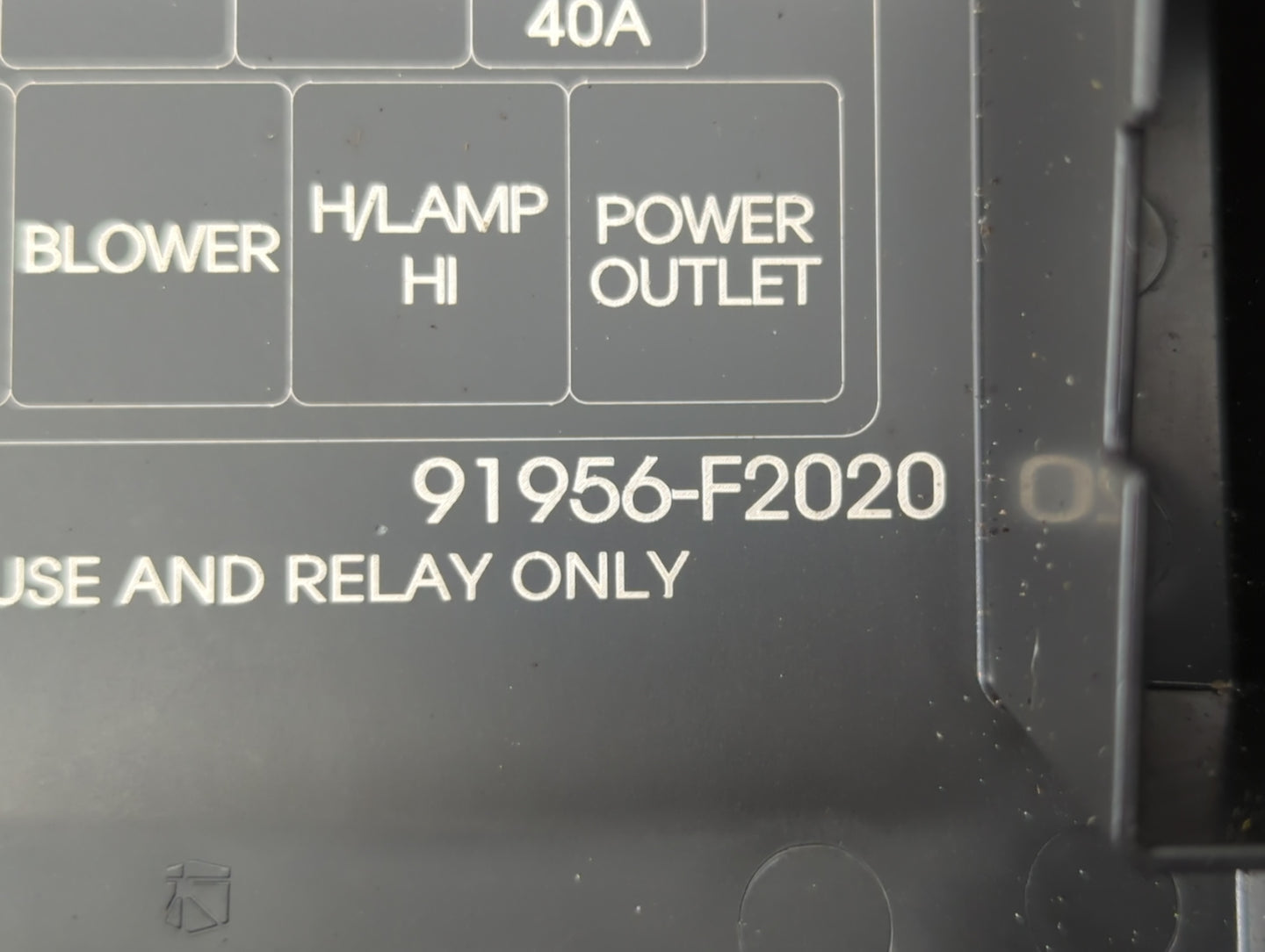 2017 Hyundai Elantra Fusebox Fuse Box Panel Relay Module P/N:91956-F2020 Fits OEM Used Auto Parts - Oemusedautoparts1.com