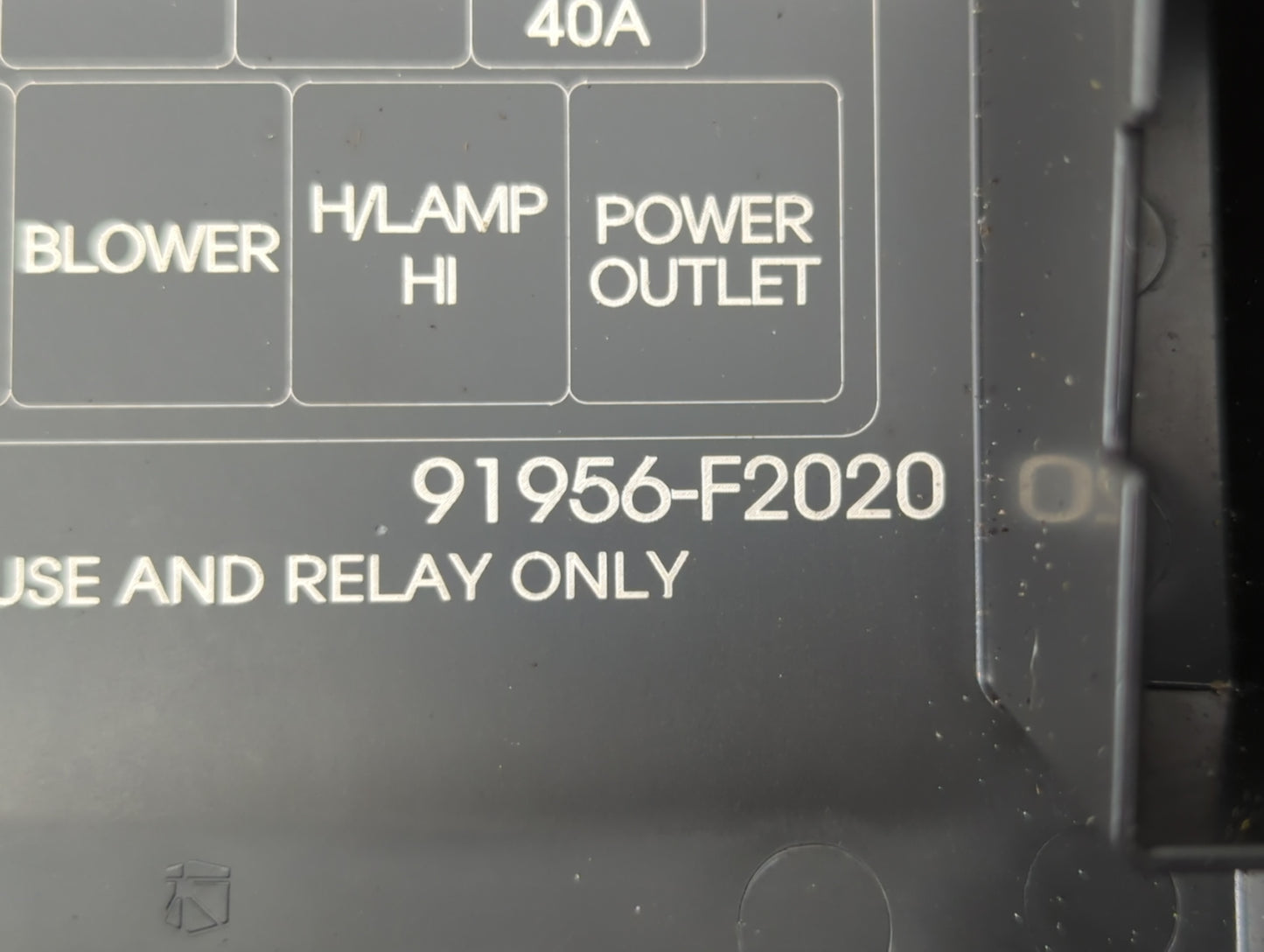 2017 Hyundai Elantra Fusebox Fuse Box Panel Relay Module P/N:91956-F2020 Fits OEM Used Auto Parts - Oemusedautoparts1.com