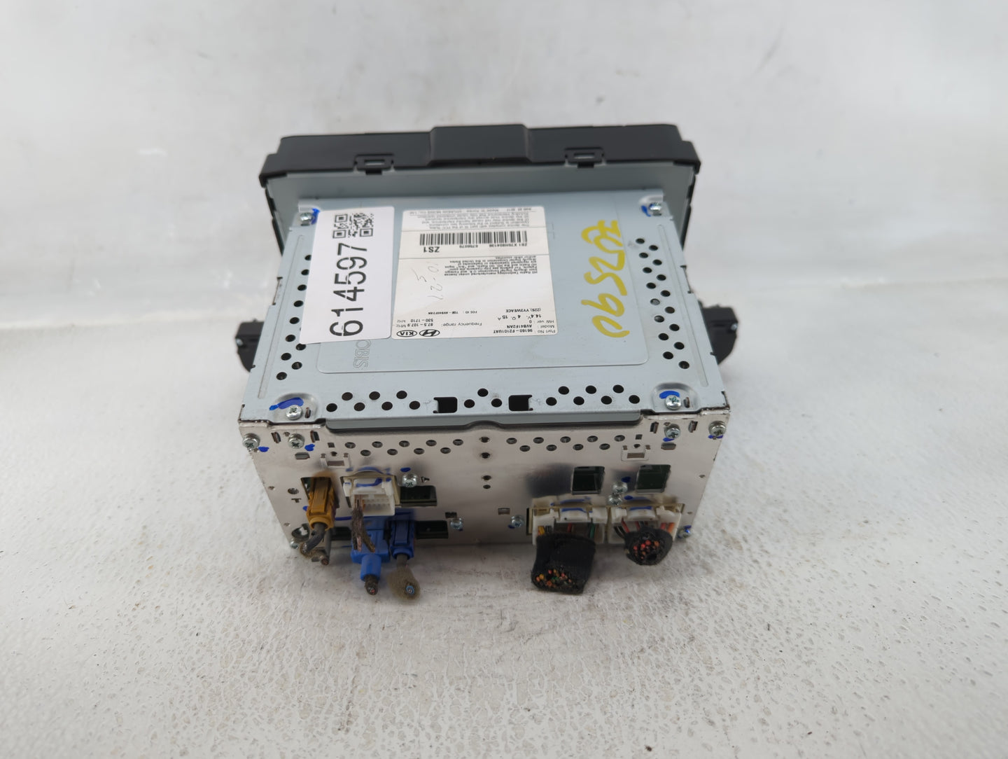 2017-2018 Hyundai Elantra Am Fm Cd Player Radio Receiver - Oemusedautoparts1.com