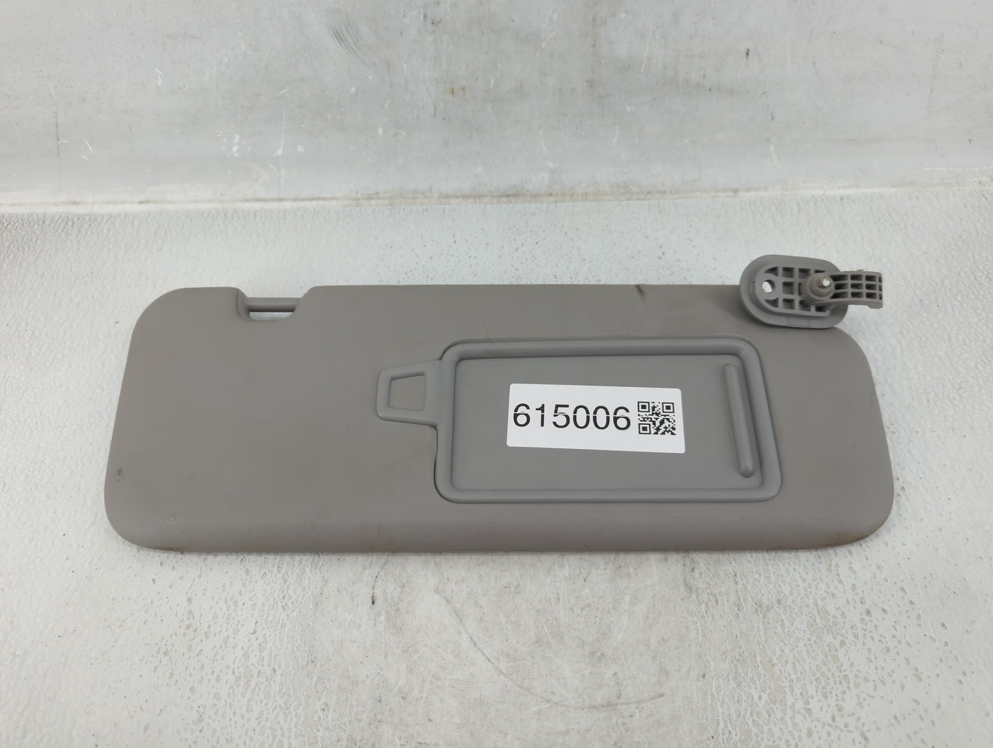 2017-2020 Hyundai Elantra Sun Visor Shade Replacement Passenger Right Mirror Fits Fits 2017 2018 2019 2020 OEM Used Auto Par
