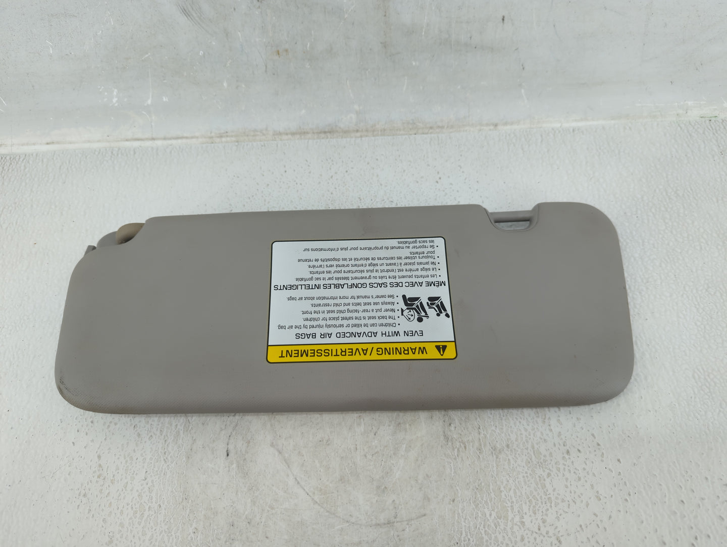 2017-2020 Hyundai Elantra Sun Visor Shade Replacement Passenger Right Mirror Fits Fits 2017 2018 2019 2020 OEM Used Auto Par