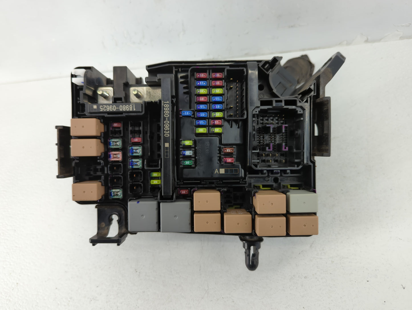 2017 Hyundai Elantra Fusebox Fuse Box Panel Relay Module P/N:91956-F2020 Fits OEM Used Auto Parts - Oemusedautoparts1.com