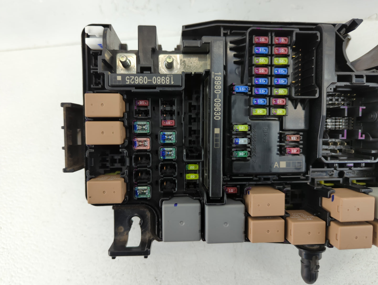 2017 Hyundai Elantra Fusebox Fuse Box Panel Relay Module P/N:91956-F2020 Fits OEM Used Auto Parts - Oemusedautoparts1.com