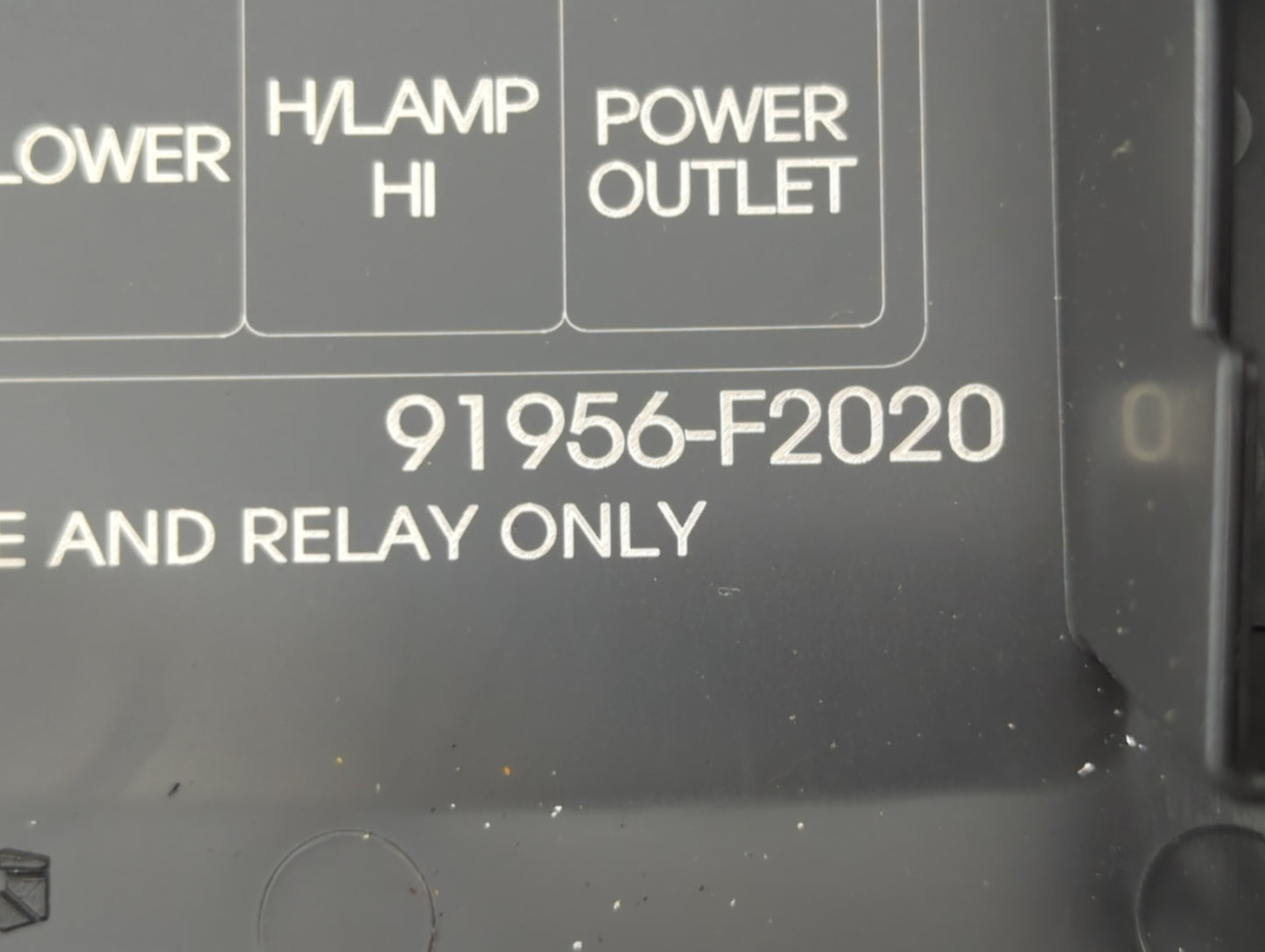 2017 Hyundai Elantra Fusebox Fuse Box Panel Relay Module P/N:91956-F2020 Fits OEM Used Auto Parts - Oemusedautoparts1.com
