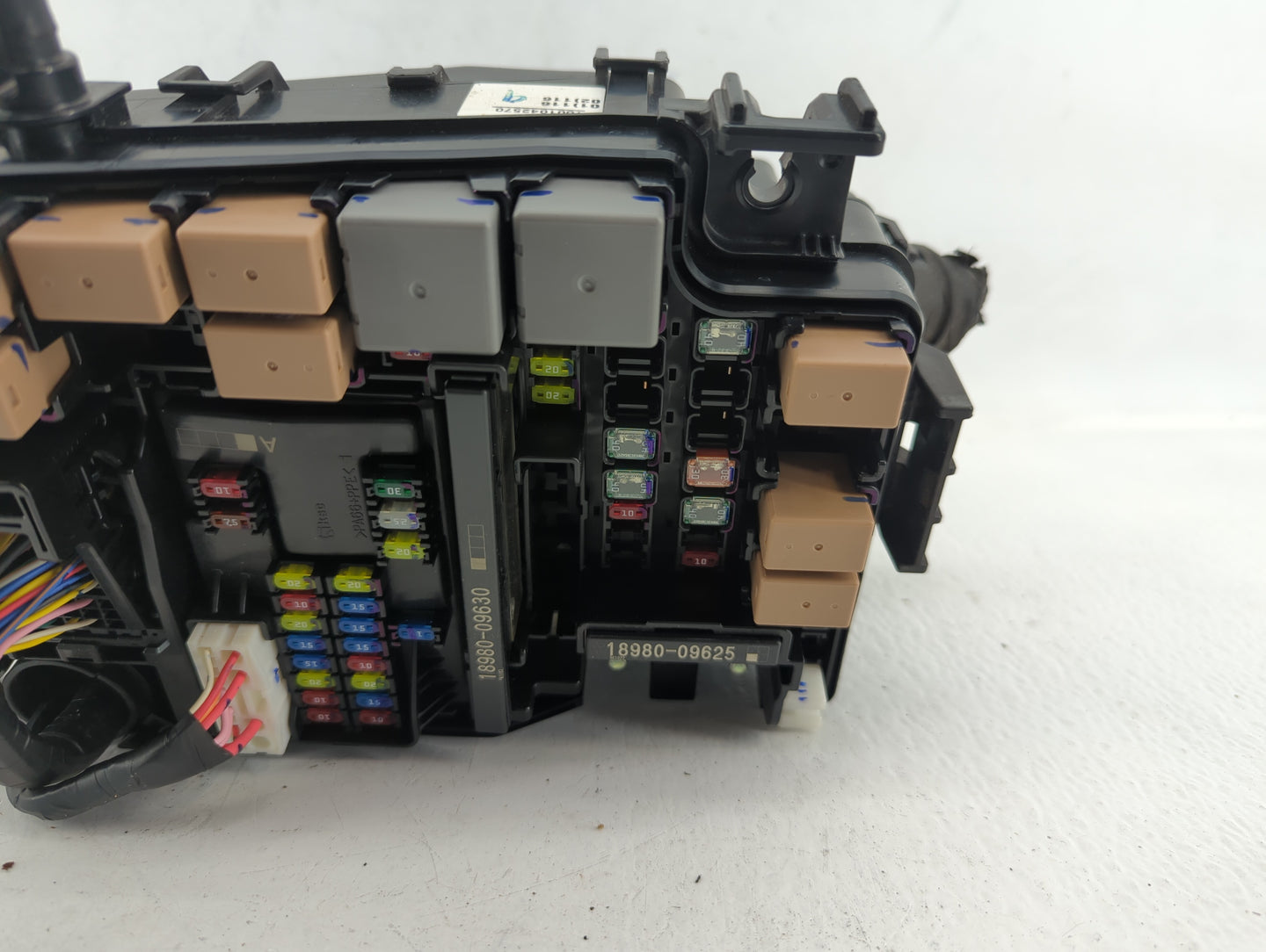 2017 Hyundai Elantra Fusebox Fuse Box Panel Relay Module P/N:91956-F2020 Fits OEM Used Auto Parts - Oemusedautoparts1.com