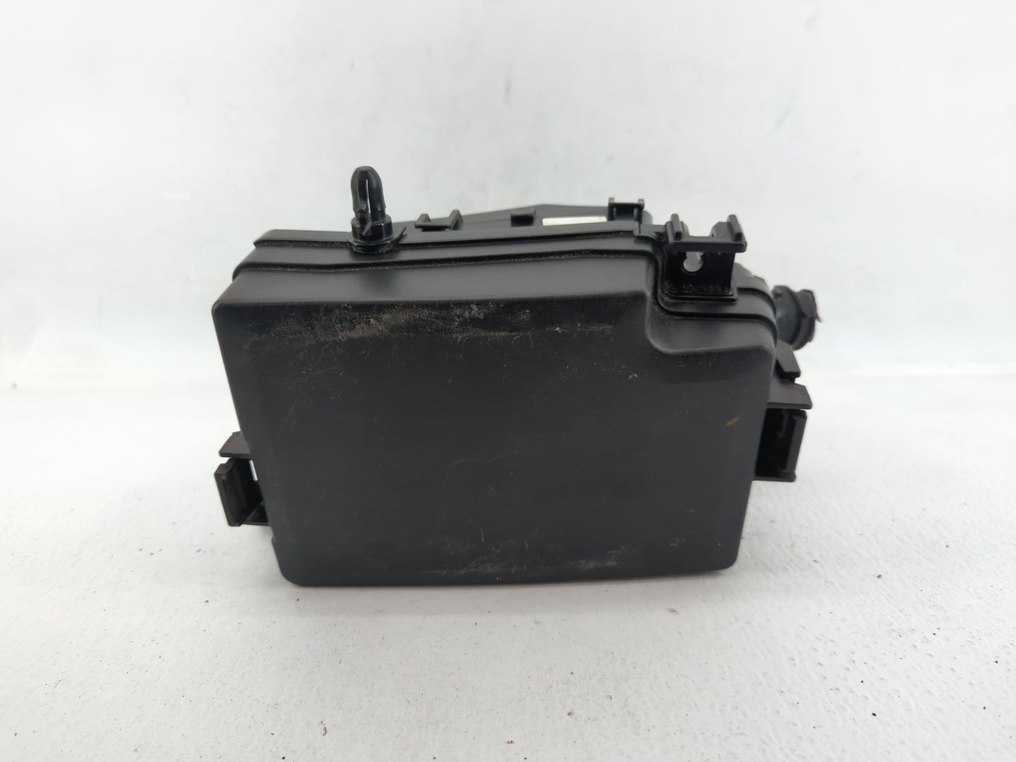2017 Hyundai Elantra Fusebox Fuse Box Panel Relay Module P/N:91956-F2020 Fits OEM Used Auto Parts - Oemusedautoparts1.com