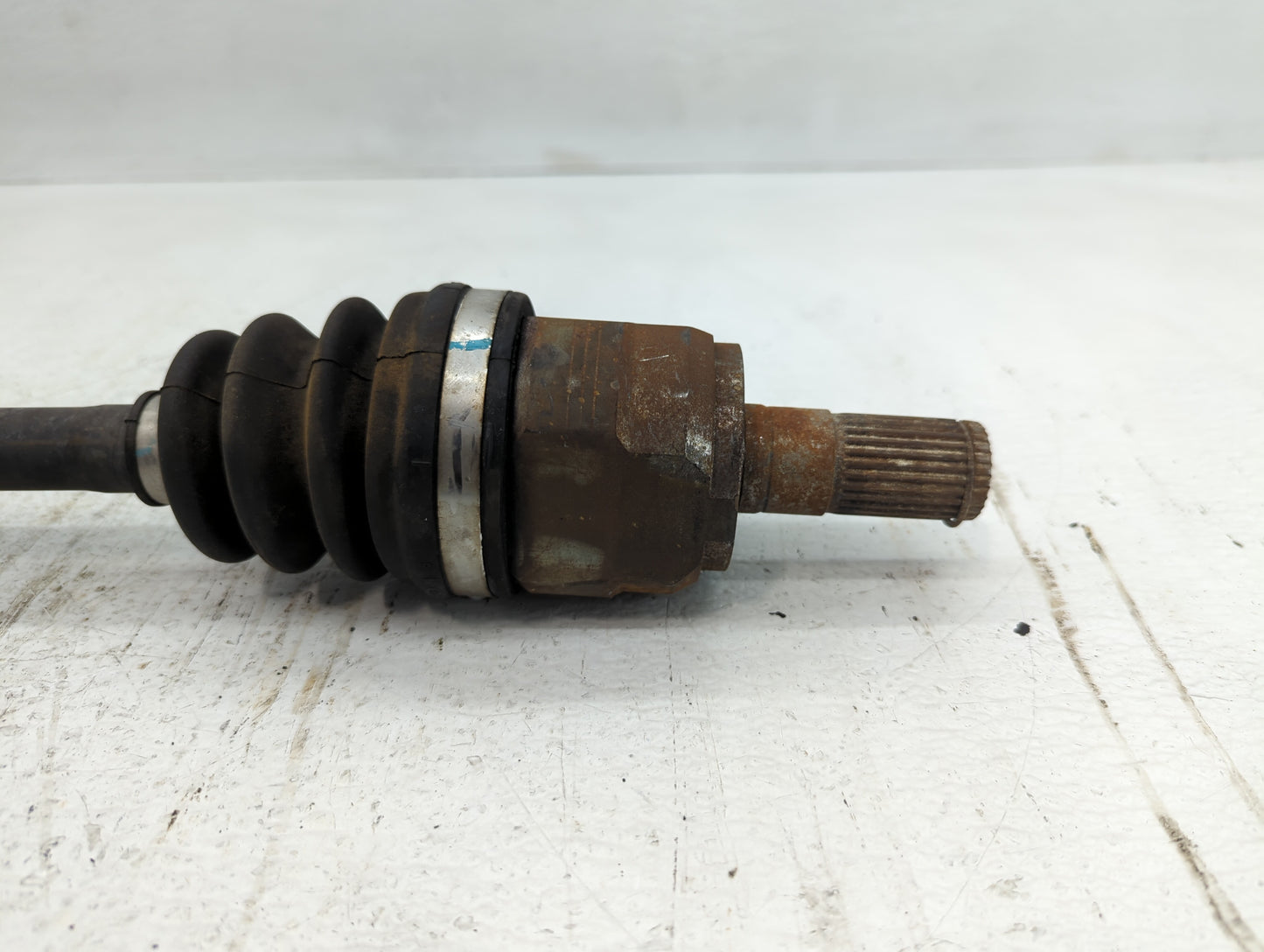 2011-2016 Hyundai Elantra Axle Shaft Front Driver Cv C/v - Oemusedautoparts1.com
