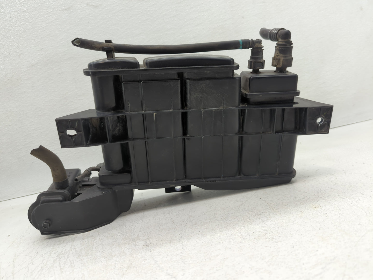 2017 Hyundai Elantra Fuel Vapor Charcoal Canister - Oemusedautoparts1.com
