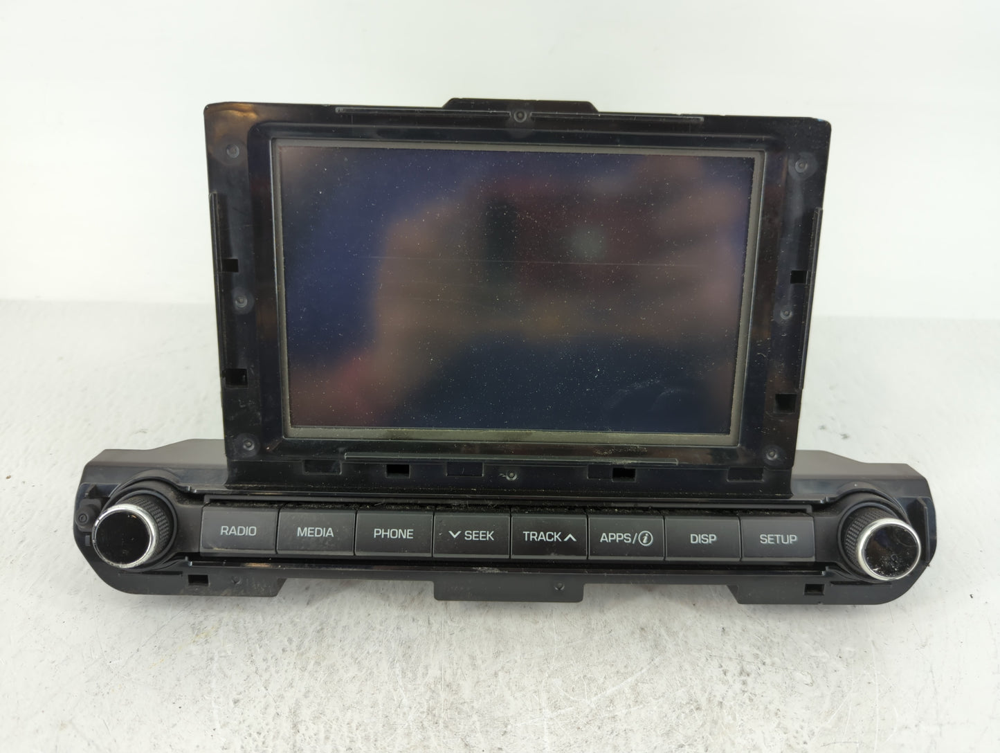 2017-2018 Hyundai Elantra Am Fm Cd Player Radio Receiver - Oemusedautoparts1.com
