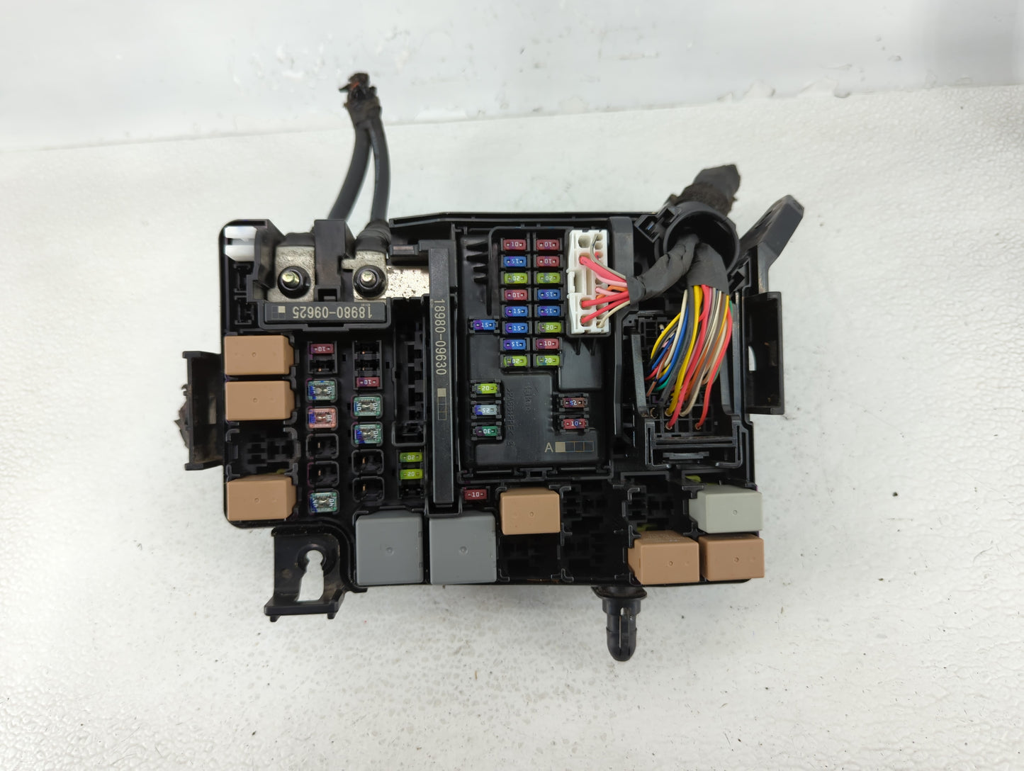 2017 Hyundai Elantra Fusebox Fuse Box Panel Relay Module P/N:91956-F2020 Fits OEM Used Auto Parts - Oemusedautoparts1.com