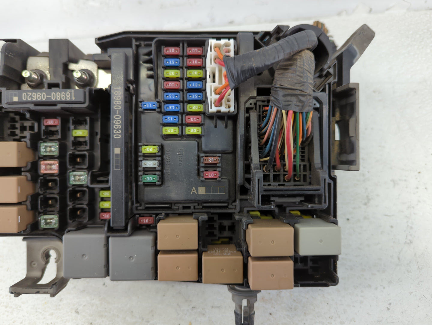 2017 Hyundai Elantra Fusebox Fuse Box Panel Relay Module P/N:91956-F2020 Fits OEM Used Auto Parts - Oemusedautoparts1.com