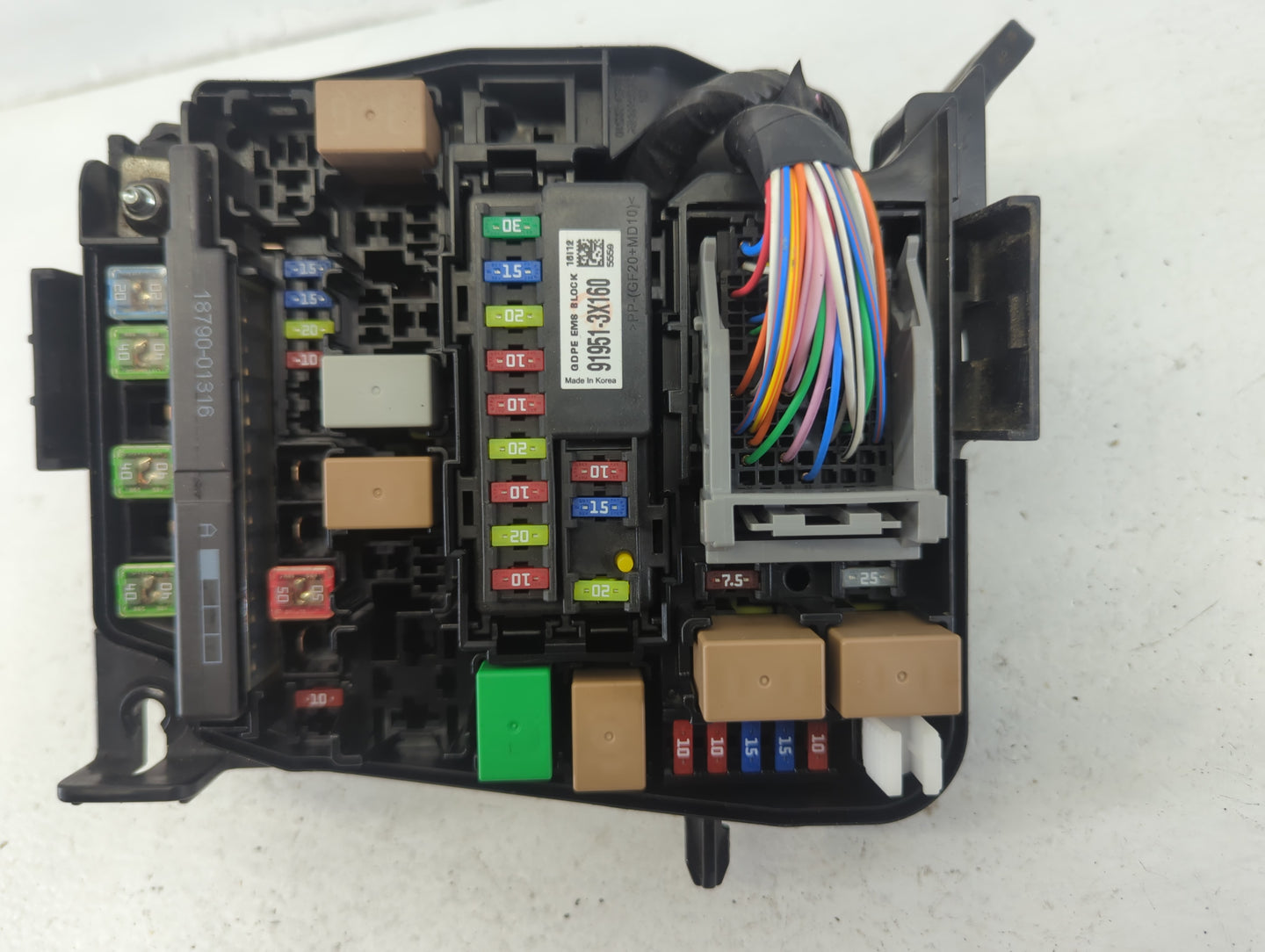 2016-2017 Hyundai Elantra Fusebox Fuse Box Panel Relay Module P/N:91248 A5400B Fits Fits 2016 2017 OEM Used Auto Parts - Oem