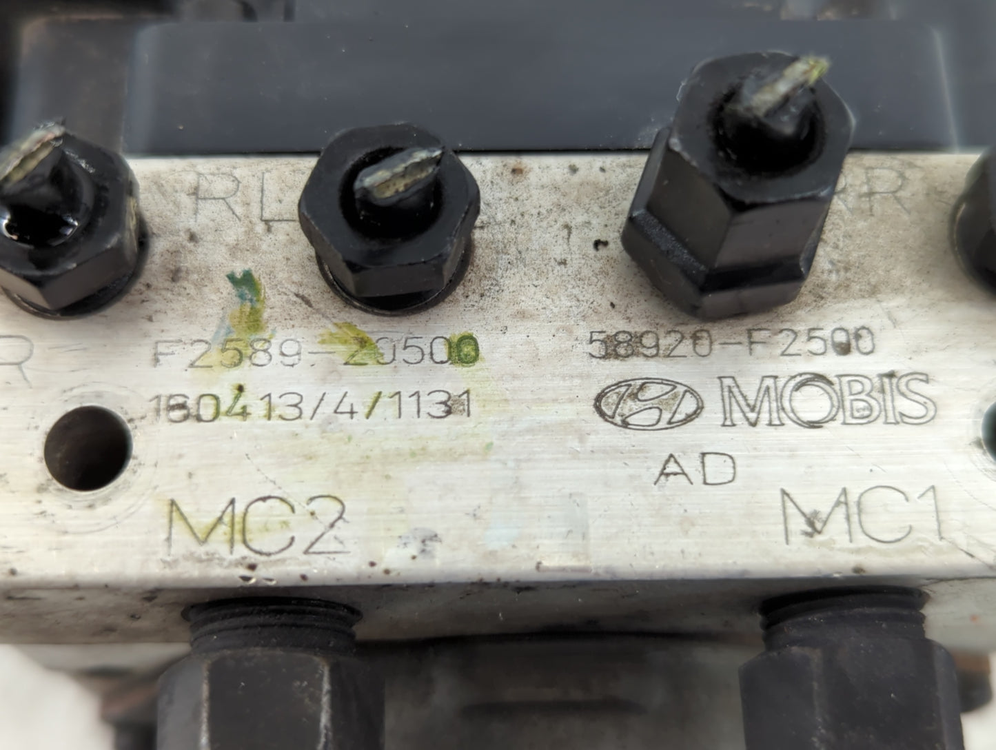 2017-2019 Hyundai Elantra ABS Pump Control Module Replacement P/N:58920-F2500 F2589-20500 Fits Fits 2017 2018 2019 OEM Used 