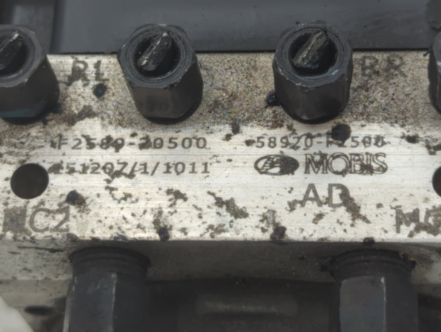 2017-2019 Hyundai Elantra ABS Pump Control Module Replacement P/N:58920-F2500 F2589-20500 Fits Fits 2017 2018 2019 OEM Used 