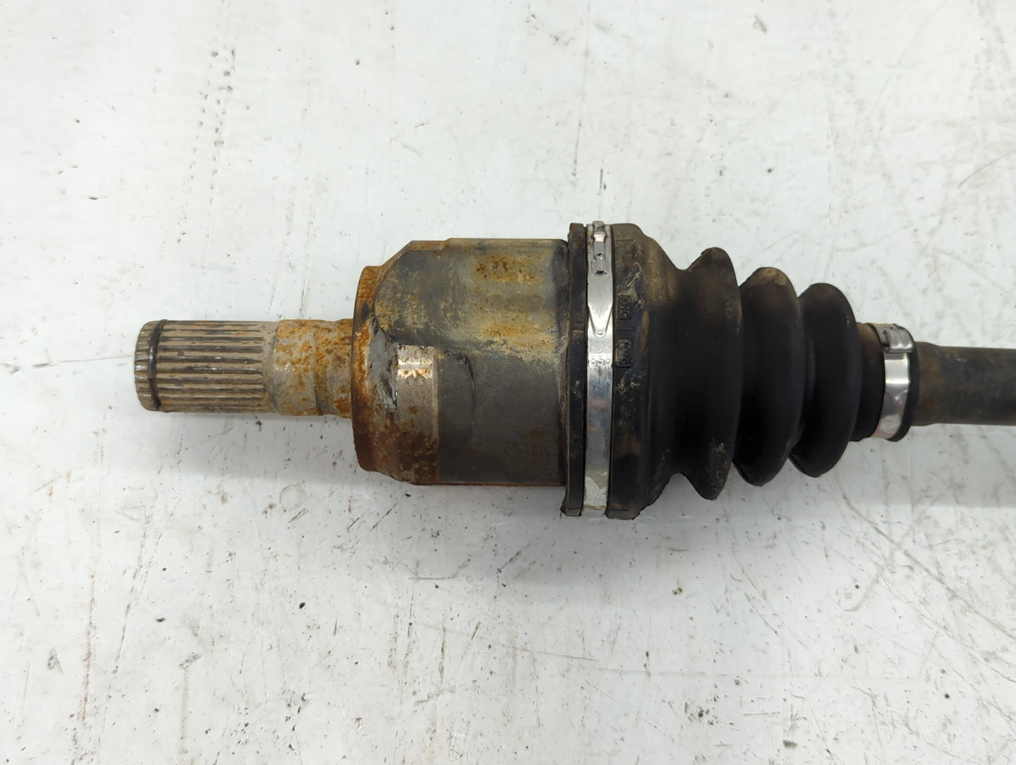 2017-2020 Hyundai Elantra Axle Shaft Front Driver Cv C/v - Oemusedautoparts1.com