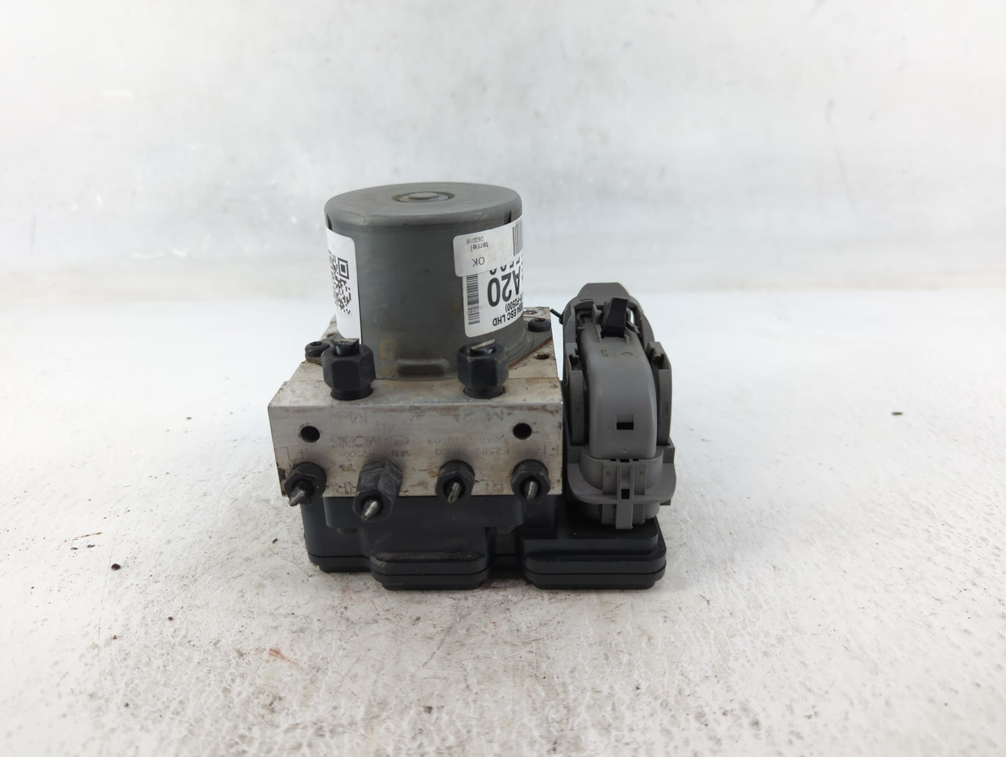 2017-2019 Hyundai Elantra ABS Pump Control Module Replacement P/N:61589-45200 58900-F2500 Fits Fits 2017 2018 2019 OEM Used 