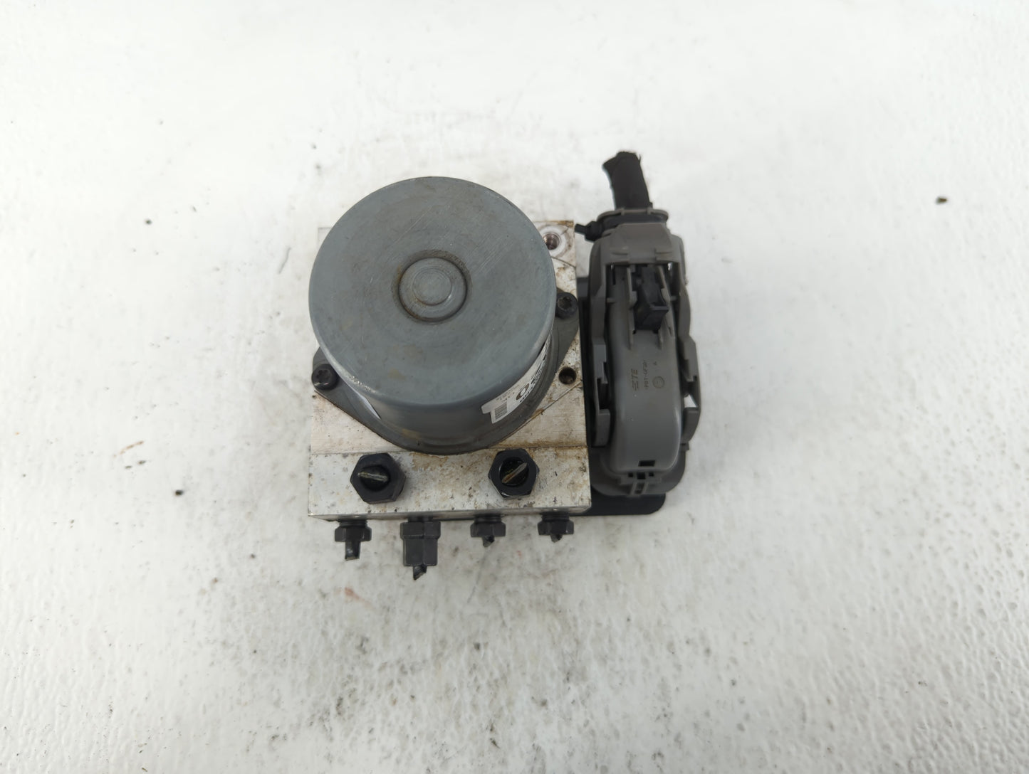 2017-2019 Hyundai Elantra ABS Pump Control Module Replacement P/N:61589-45200 58900-F2500 Fits Fits 2017 2018 2019 OEM Used 
