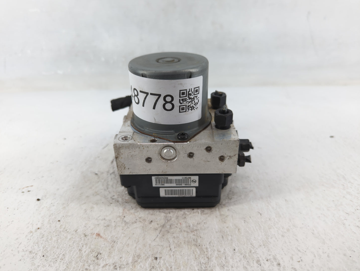 2017-2019 Hyundai Elantra ABS Pump Control Module Replacement P/N:61589-45200 58900-F2500 Fits Fits 2017 2018 2019 OEM Used 