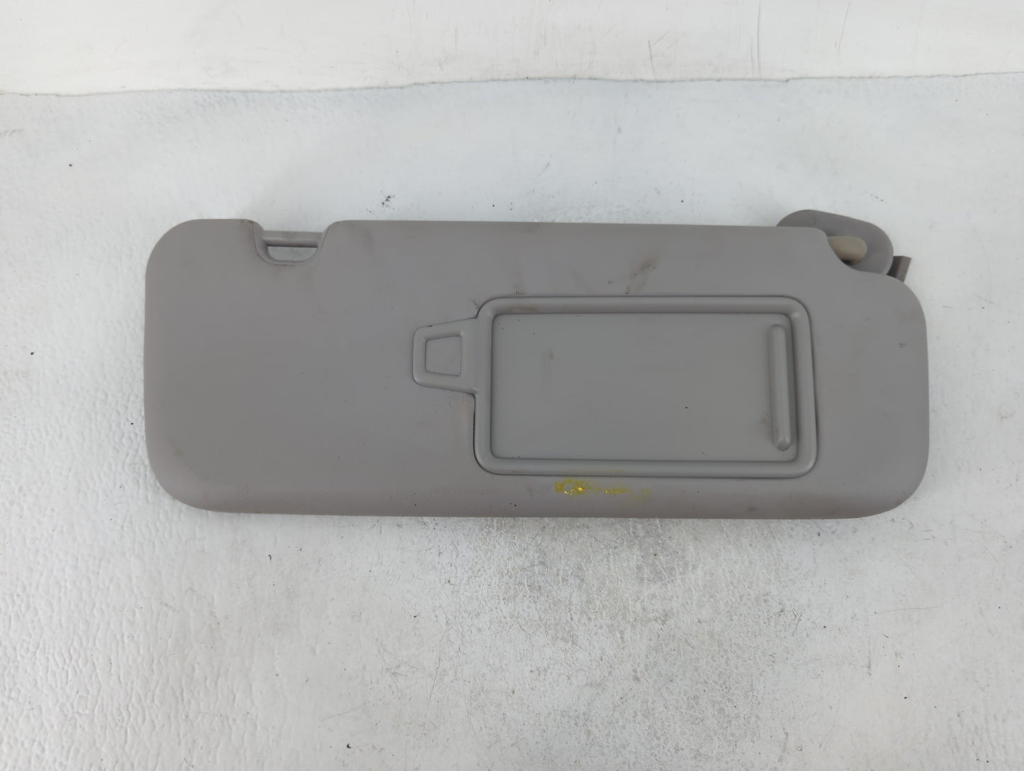 2017-2020 Hyundai Elantra Sun Visor Shade Replacement Passenger Right Mirror Fits Fits 2017 2018 2019 2020 OEM Used Auto Par