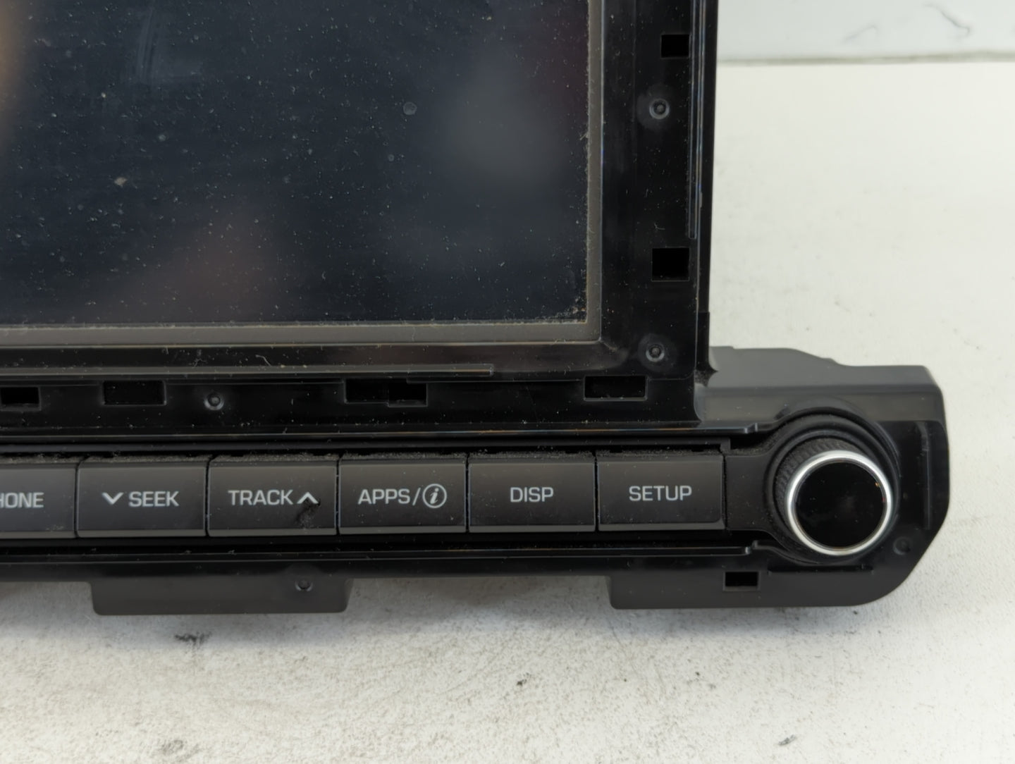 2017-2018 Hyundai Elantra Am Fm Cd Player Radio Receiver - Oemusedautoparts1.com