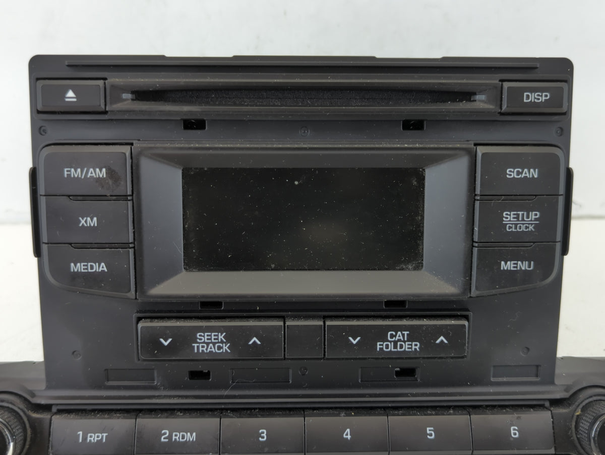 2017-2018 Hyundai Elantra Am Fm Cd Player Radio Receiver 663618 - Oemusedautoparts1.com