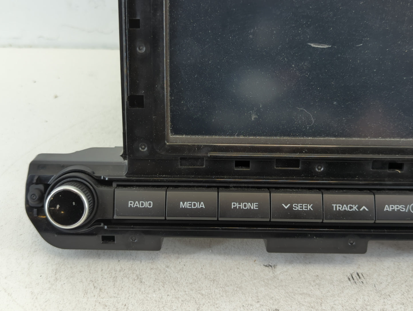 2017-2018 Hyundai Elantra Am Fm Cd Player Radio Receiver - Oemusedautoparts1.com