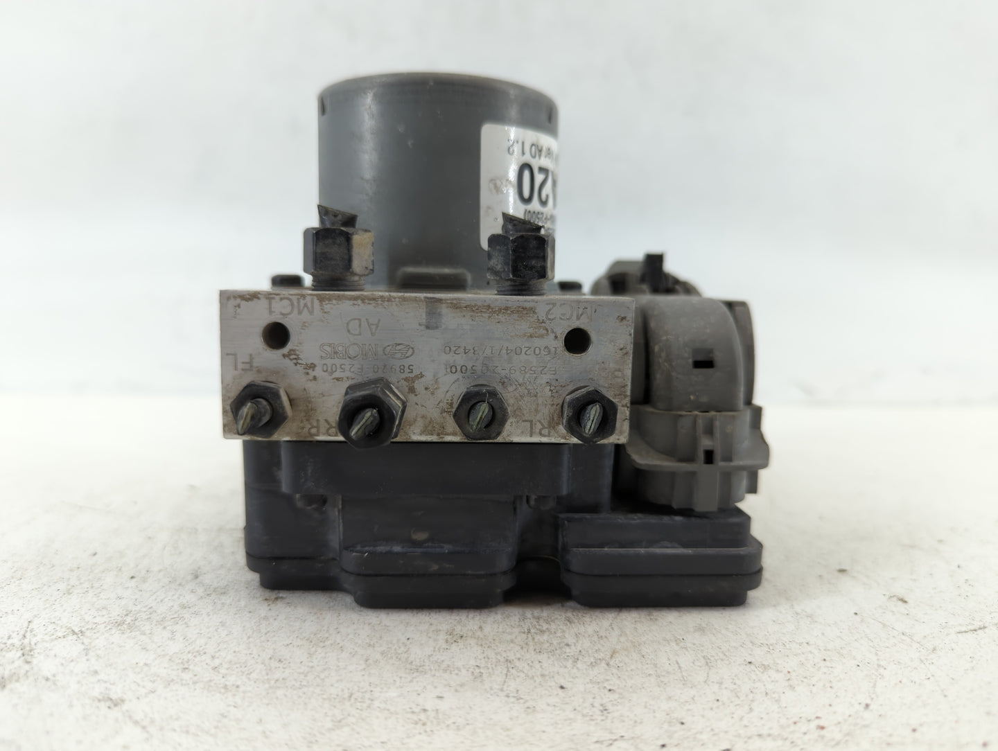 2017-2019 Hyundai Elantra ABS Pump Control Module Replacement P/N:F2589-20500 58920-F2500 Fits Fits 2017 2018 2019 OEM Used 