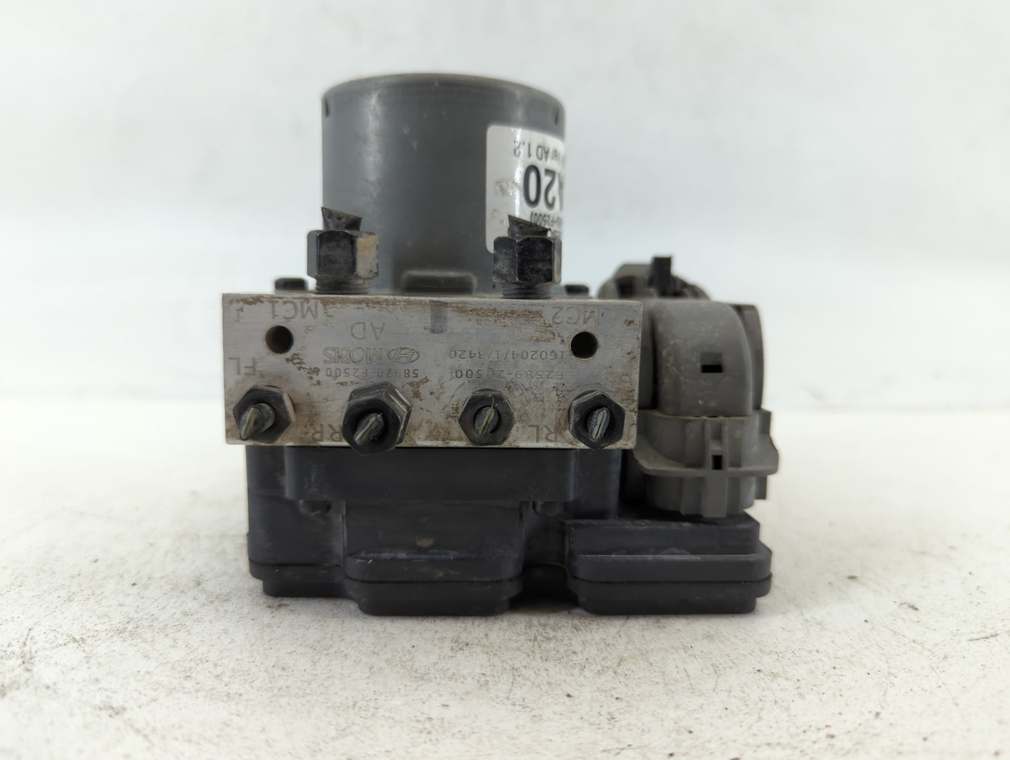 2017-2019 Hyundai Elantra ABS Pump Control Module Replacement P/N:F2589-20500 58920-F2500 Fits Fits 2017 2018 2019 OEM Used 